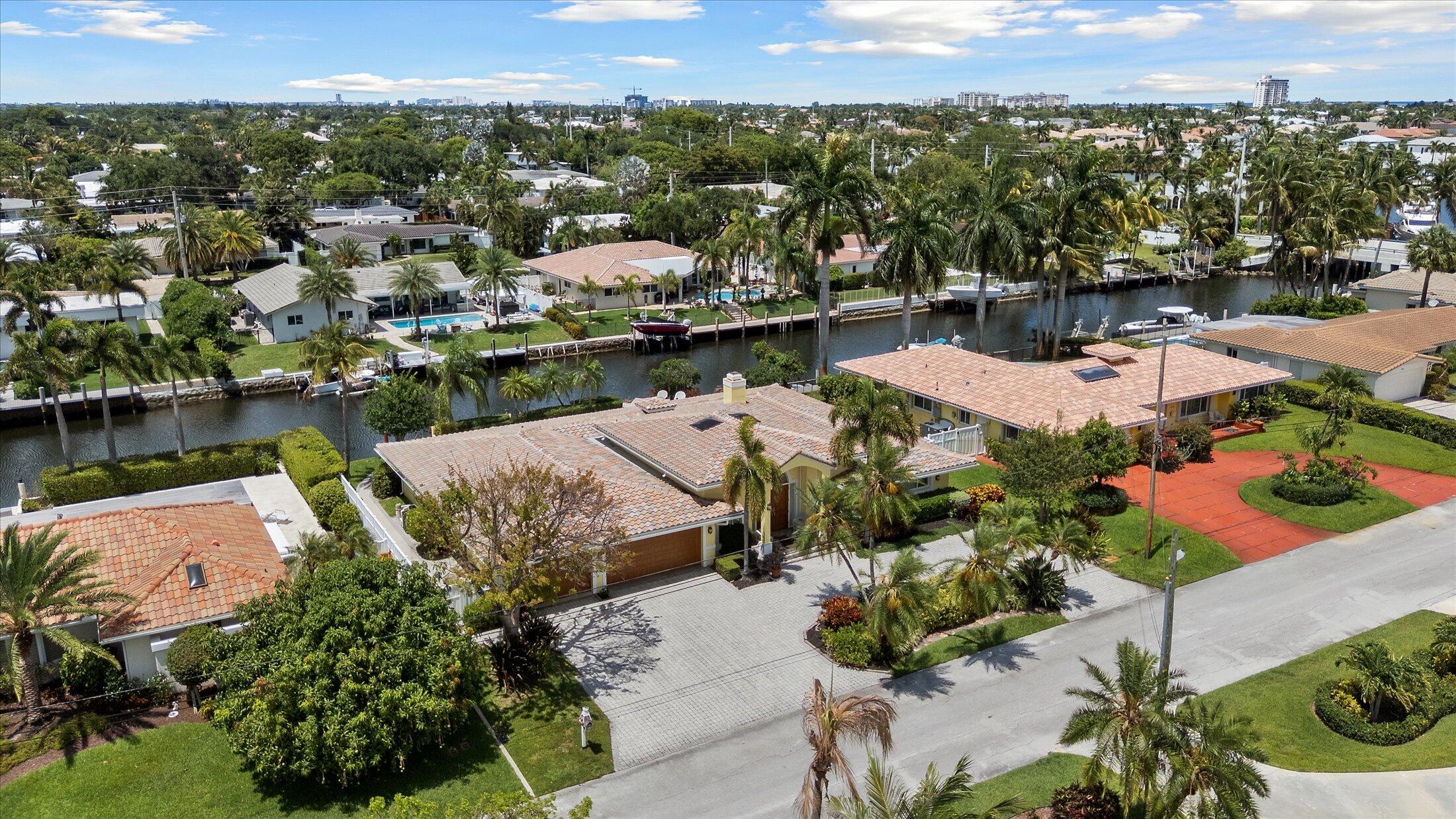 LIGHTHOUSE POINT ESTATES - Residential