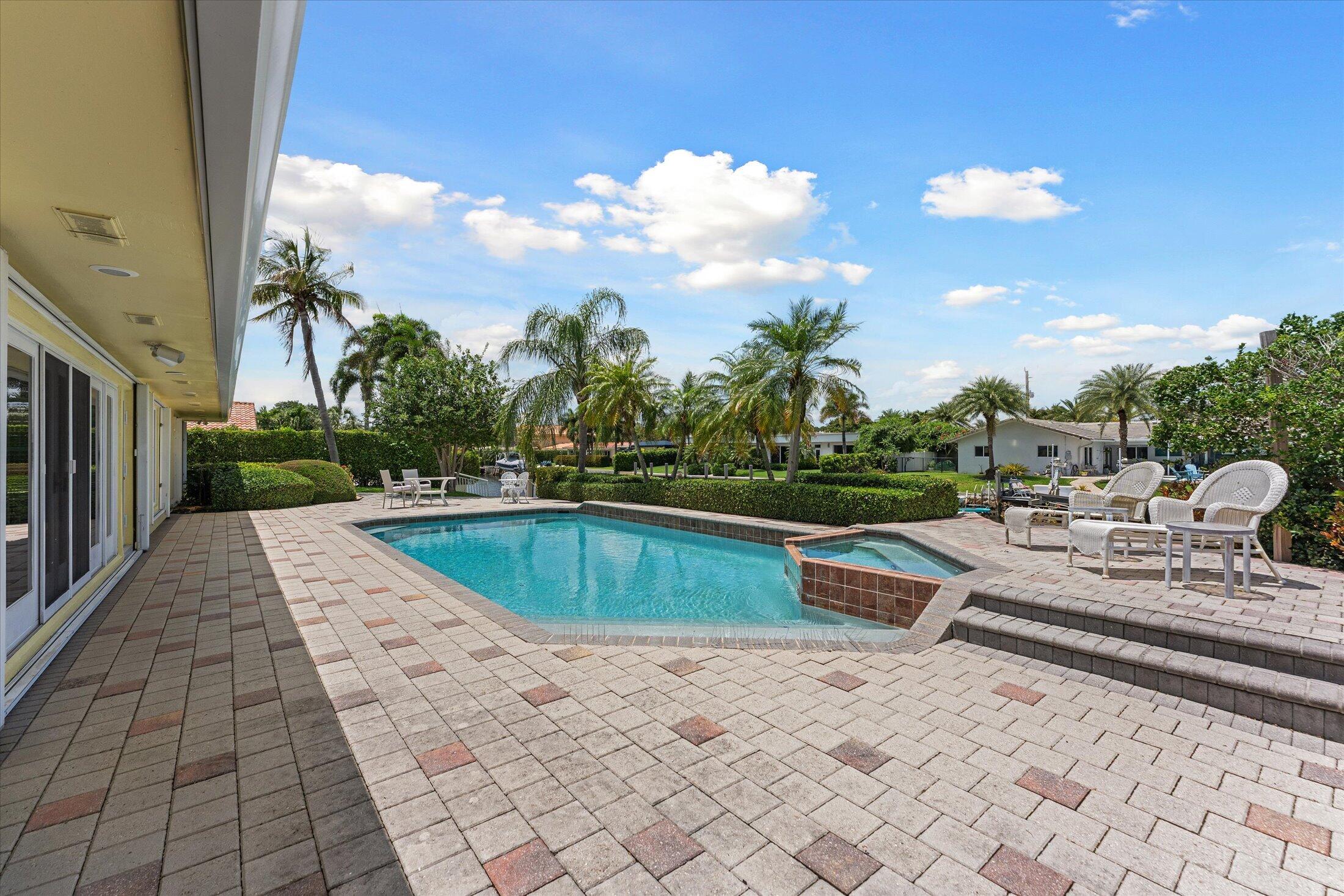 LIGHTHOUSE POINT ESTATES - Residential