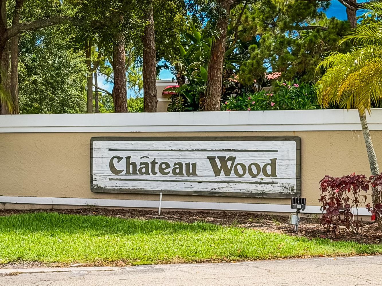 LE VILLAGE DE PROVENCE / Chateau Woods - Residential