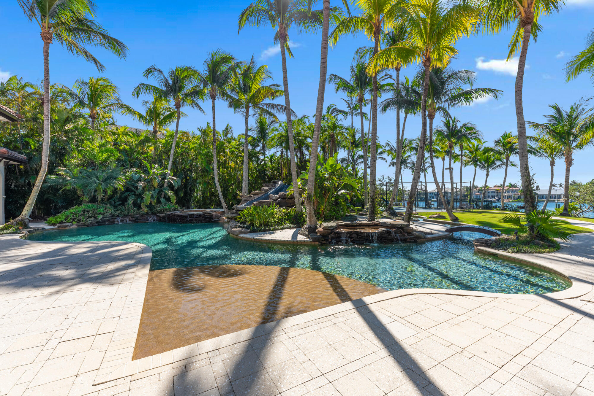 RIVERSIDE ON THE LOXAHATCHEE - Residential