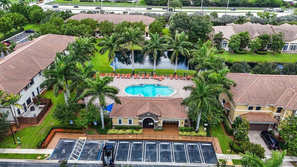 FLAMINGO VILLAGE 176-177 B POR - Residential