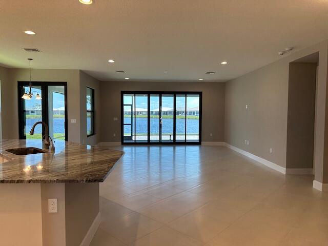 RIVERLAND PARCEL B - PLAT FIVE The Walk - Residential Lease