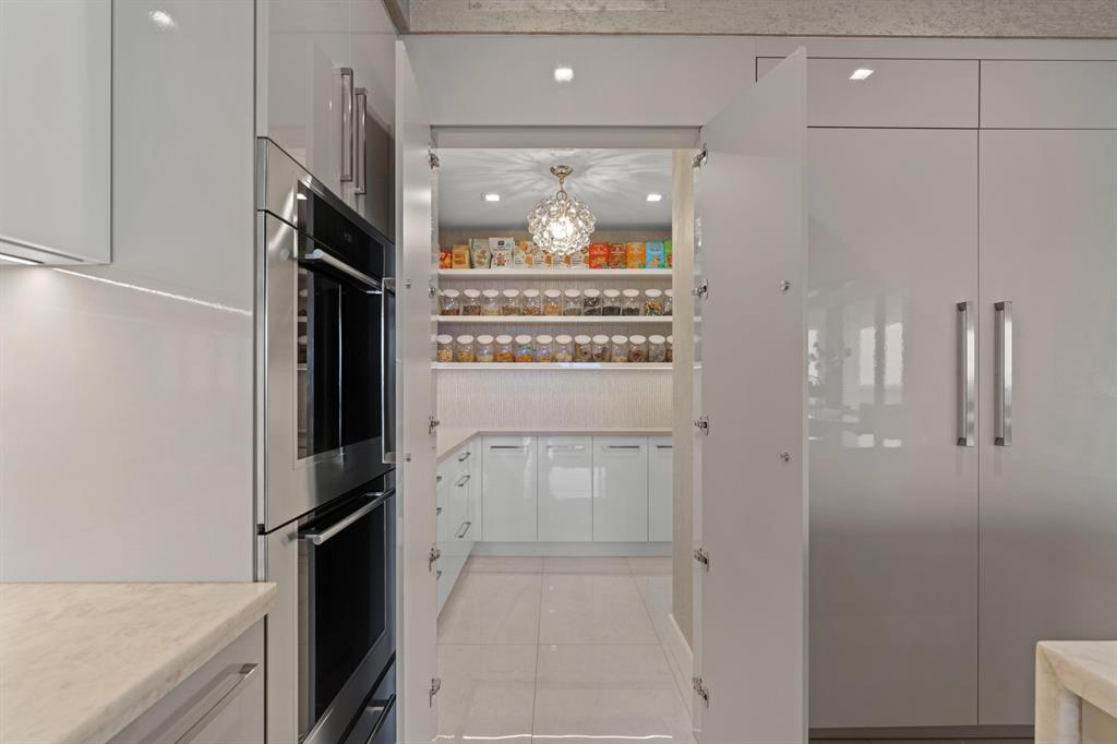 5000 NORTH OCEAN - Residential