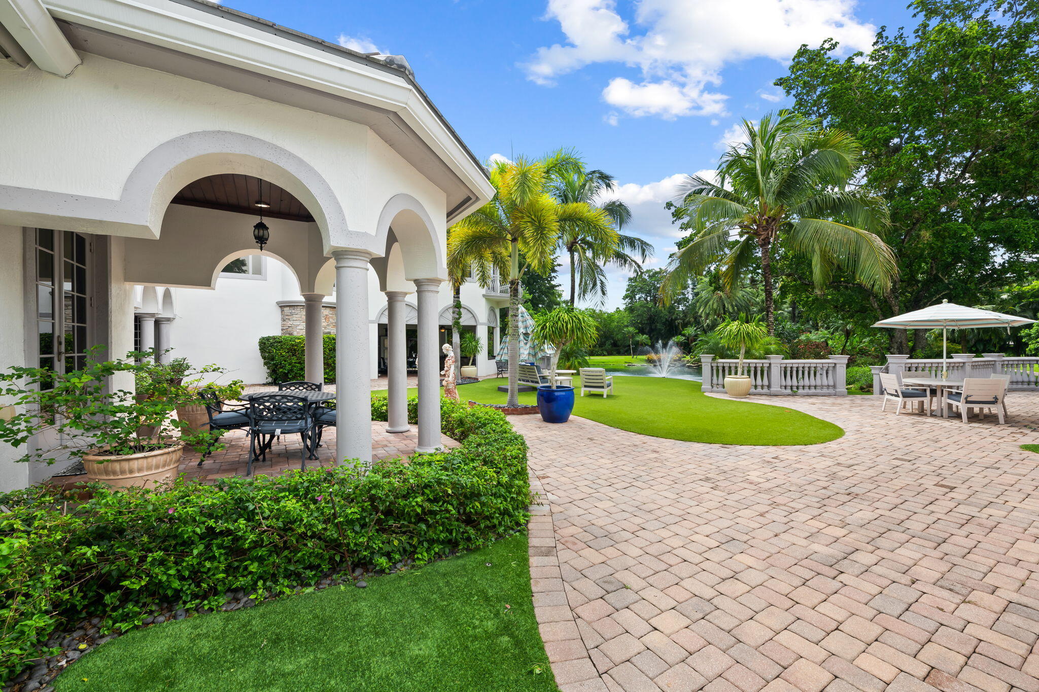 BBB RANCHES - Residential