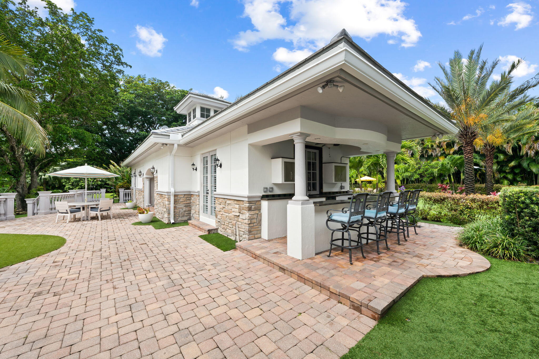 BBB RANCHES - Residential