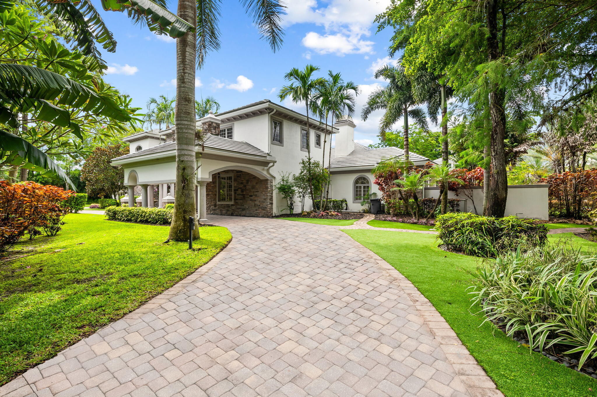 BBB RANCHES - Residential