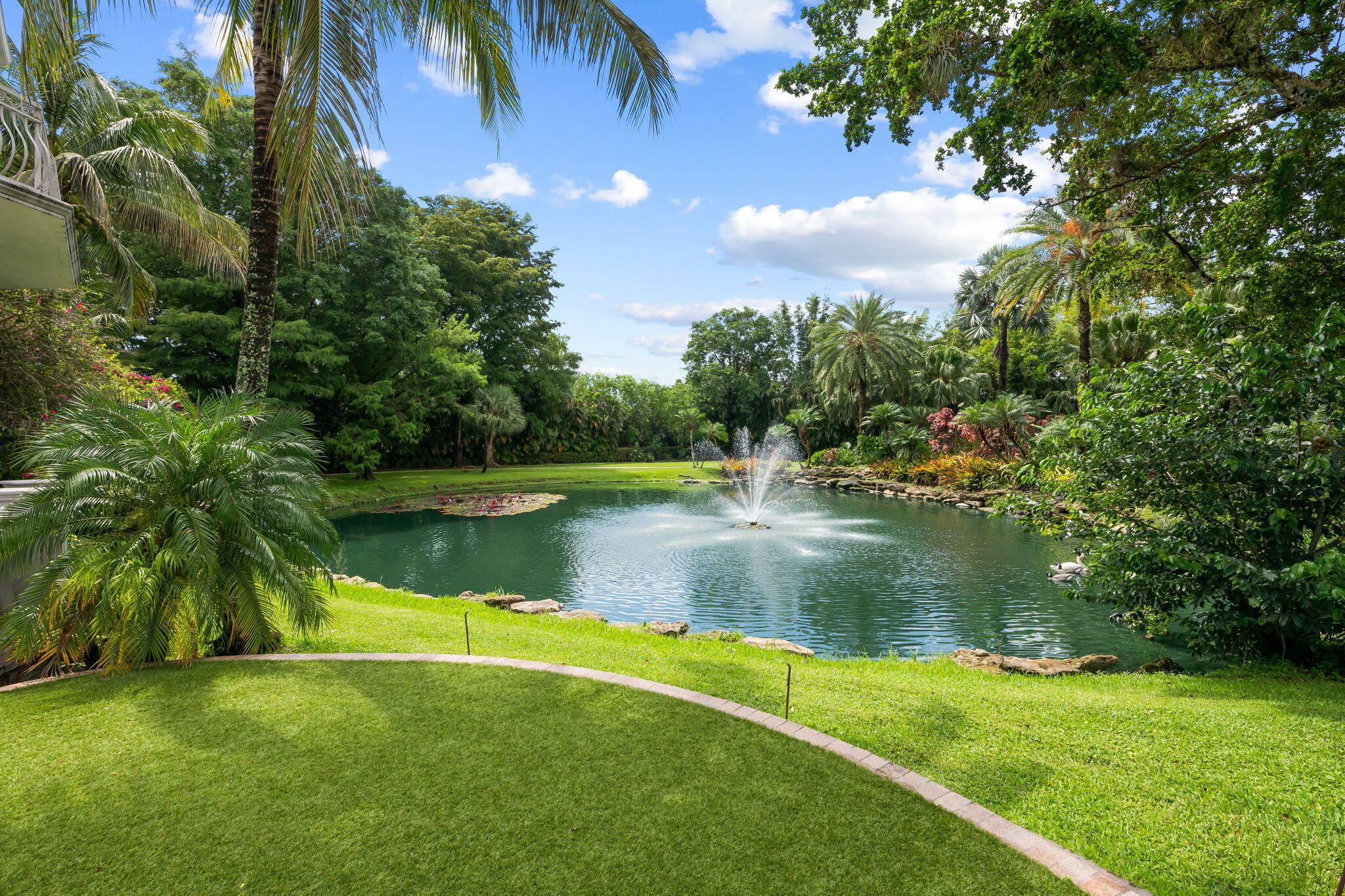 BBB RANCHES - Residential