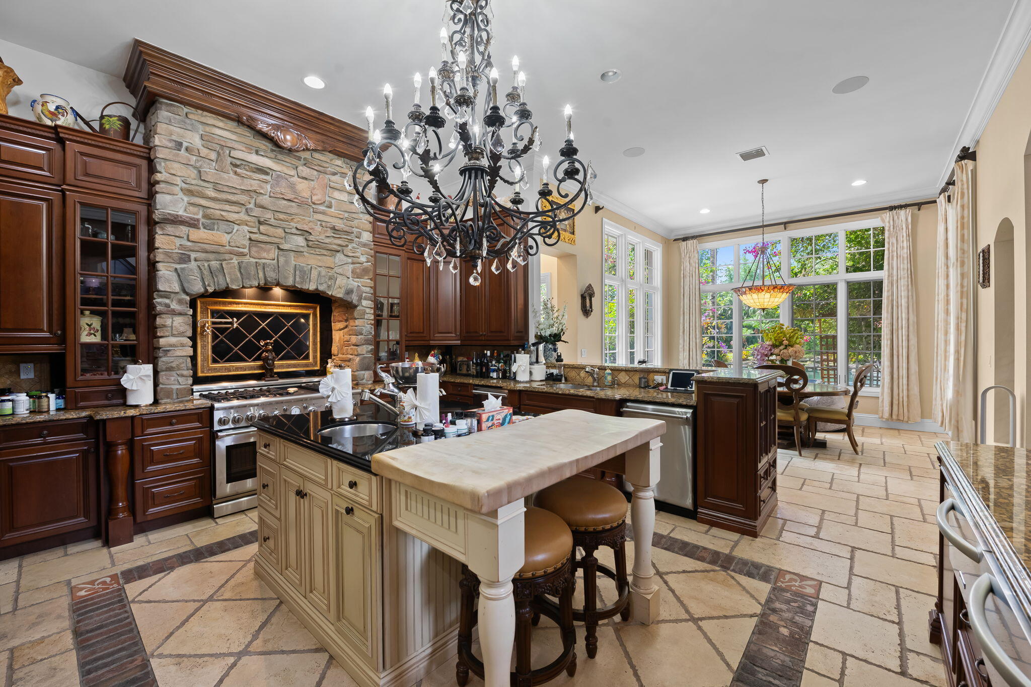 BBB RANCHES - Residential