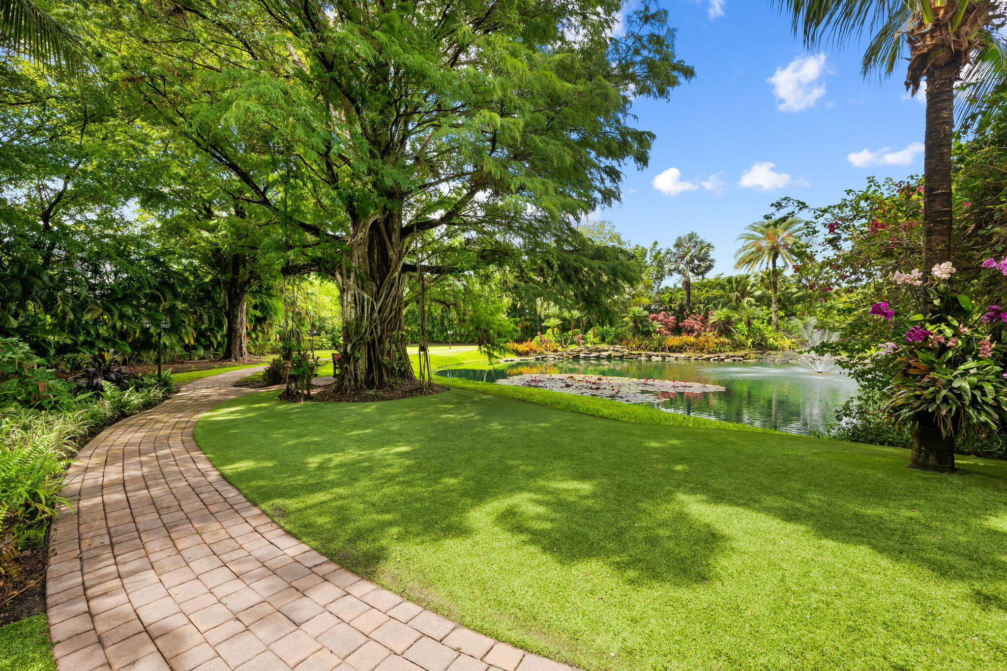 BBB RANCHES - Residential
