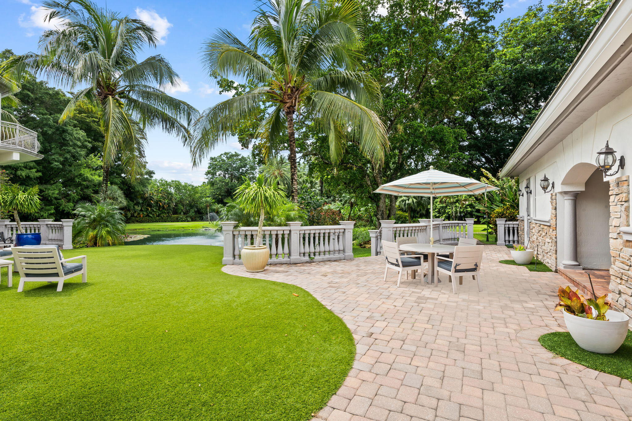 BBB RANCHES - Residential