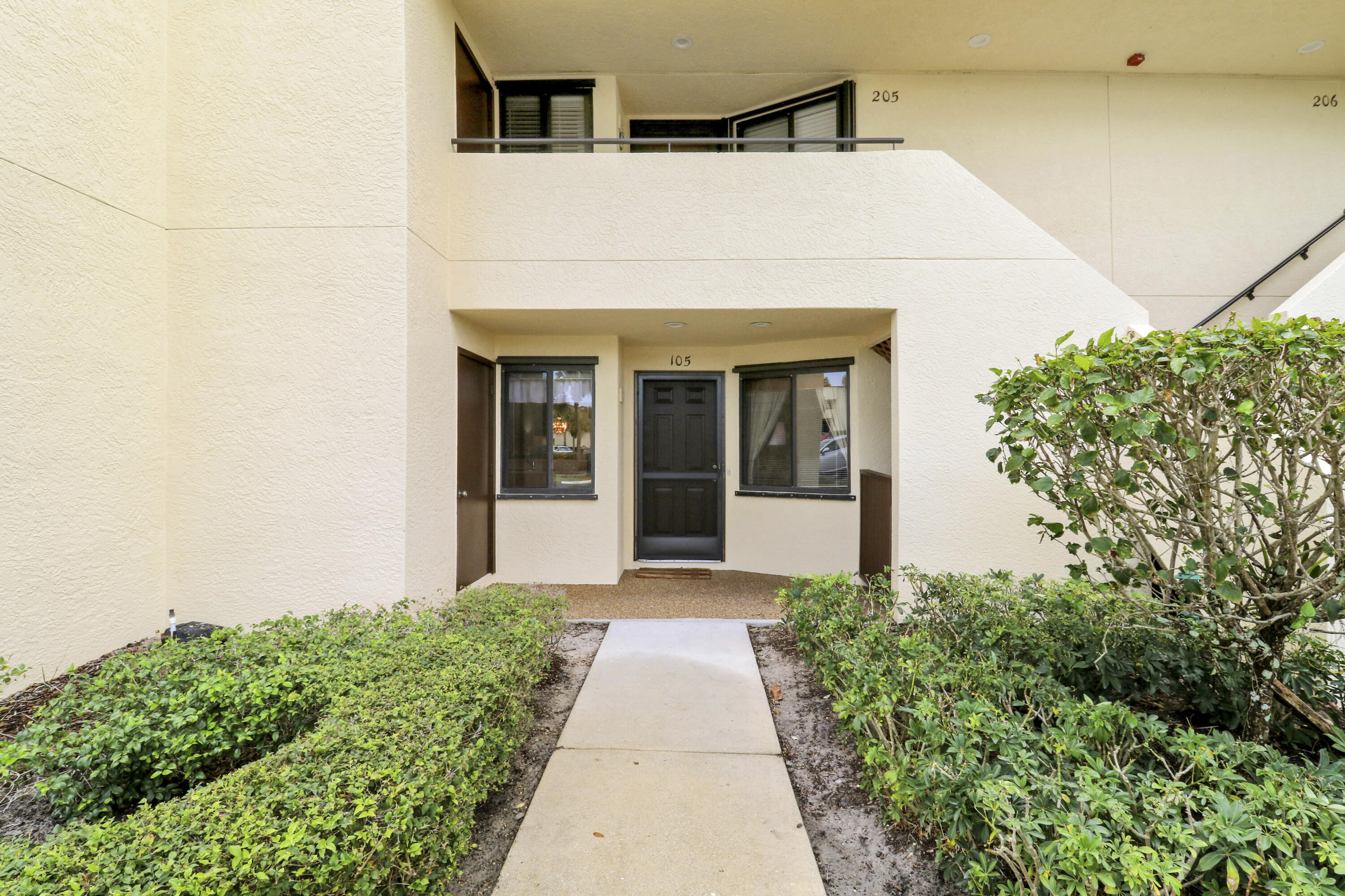 WILLIAMSBURG AT HERITAGE RIDGE CONDO - Residential