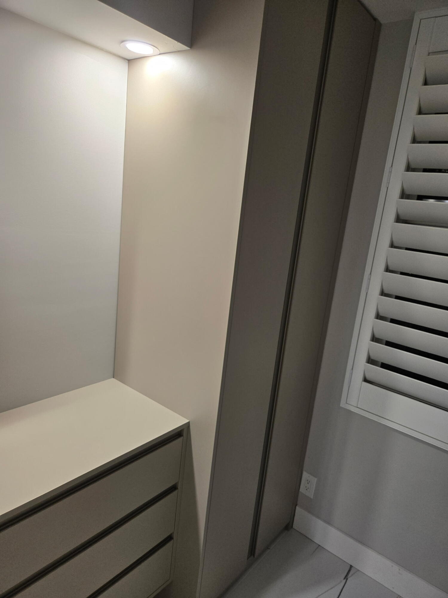 GRANADA HOUSE - Residential Lease