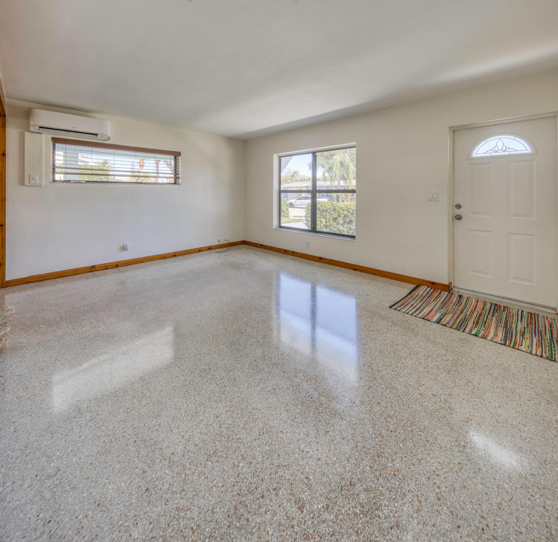 PINEWOOD HEIGHTS - Residential