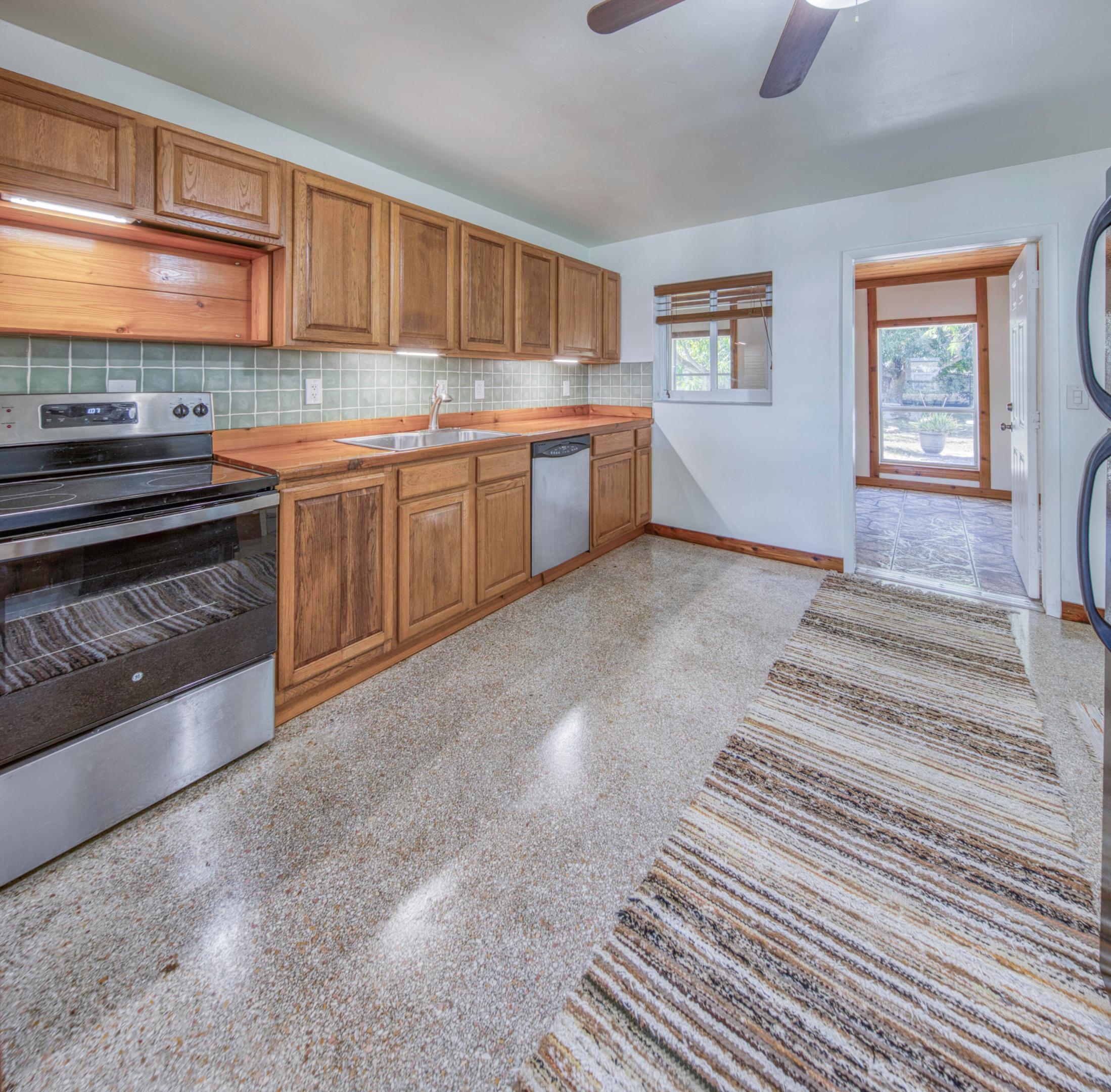 PINEWOOD HEIGHTS - Residential
