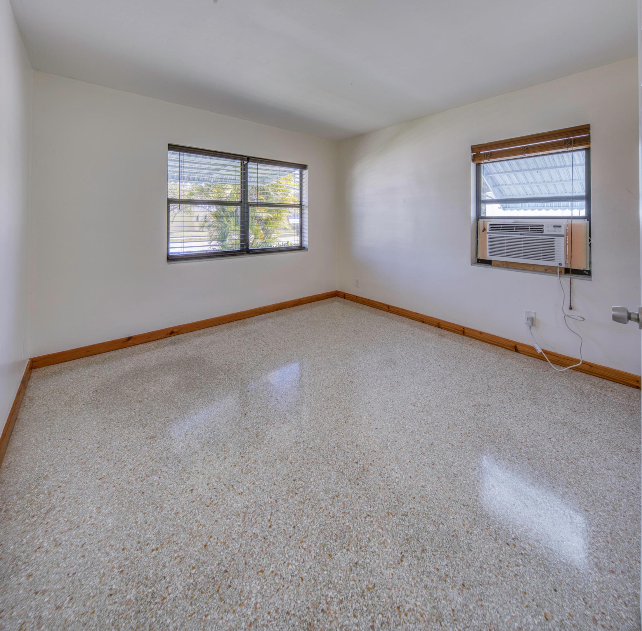 PINEWOOD HEIGHTS - Residential