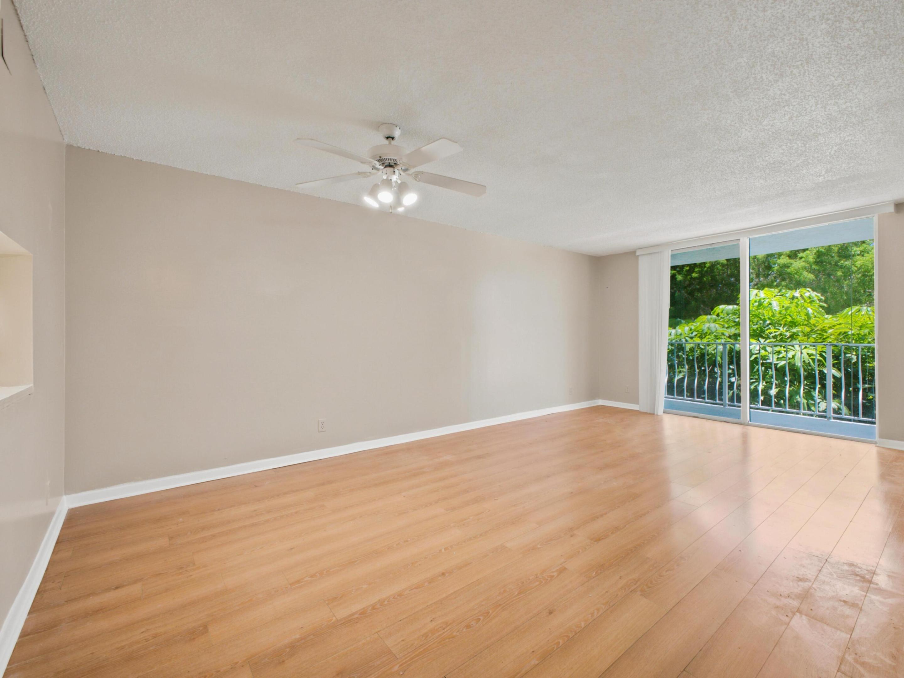 BREAKWATERS OF THE PALM BEACHES CONDO - Residential Lease