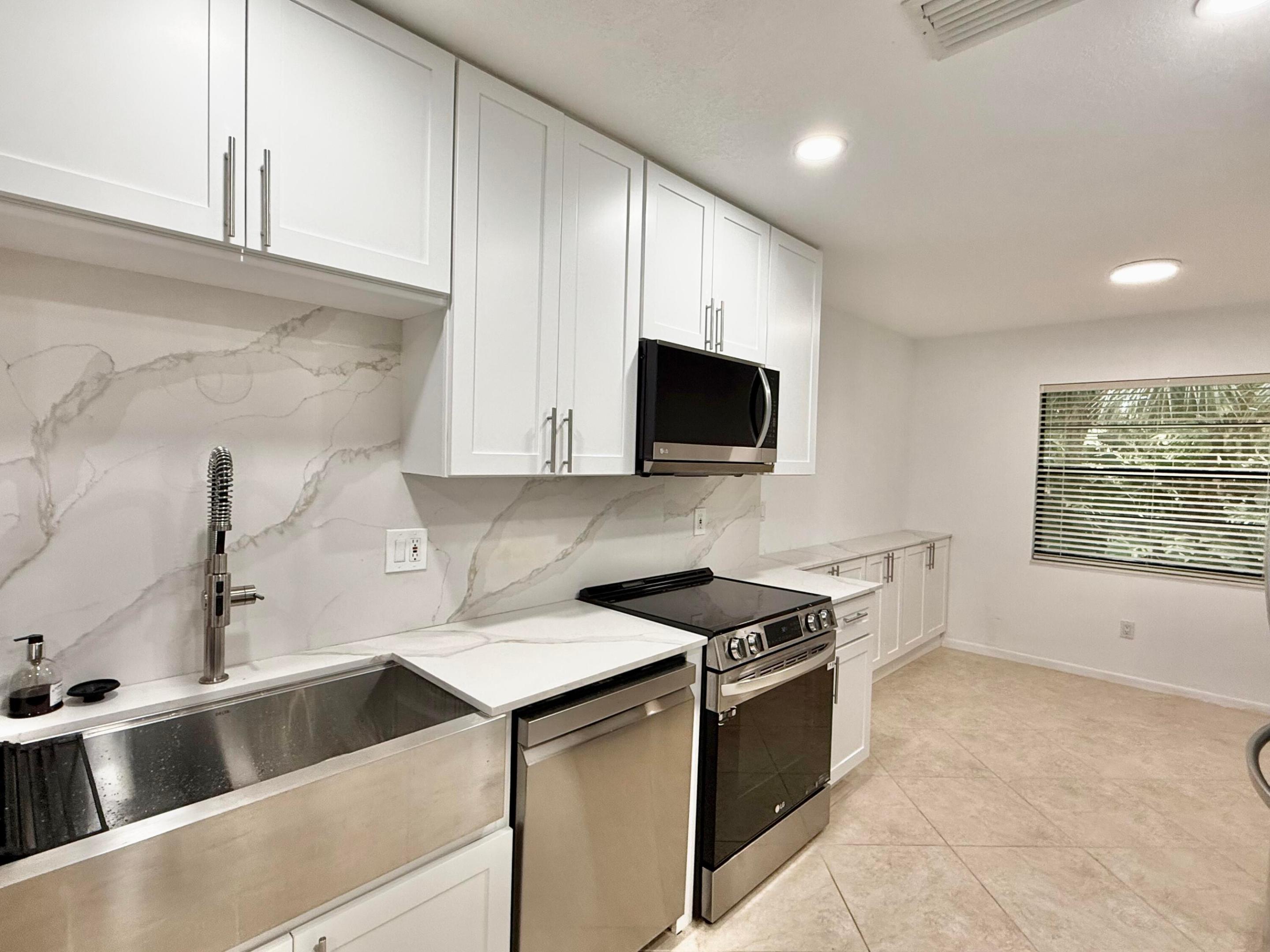 WESTGATE AT HUNTERS RUN CONDO - Residential