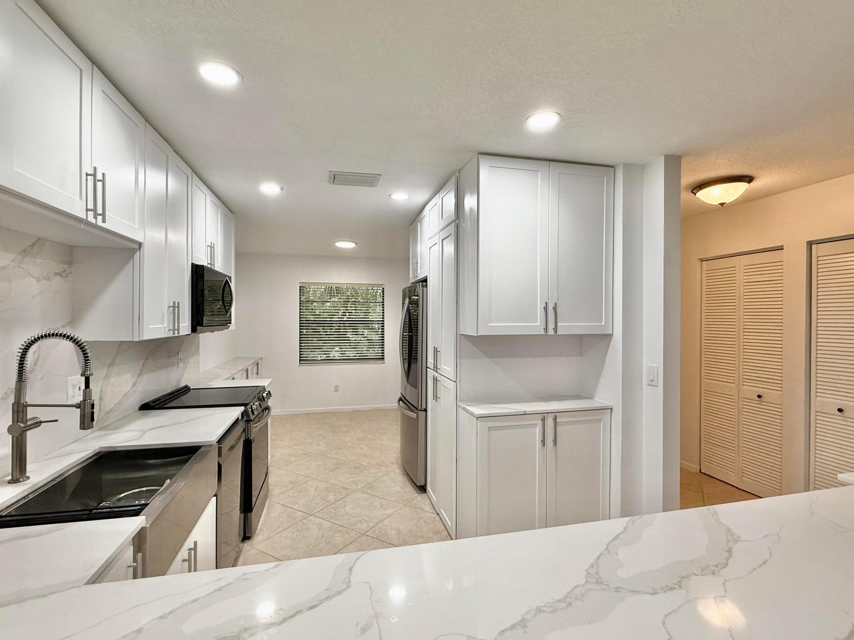 WESTGATE AT HUNTERS RUN CONDO - Residential