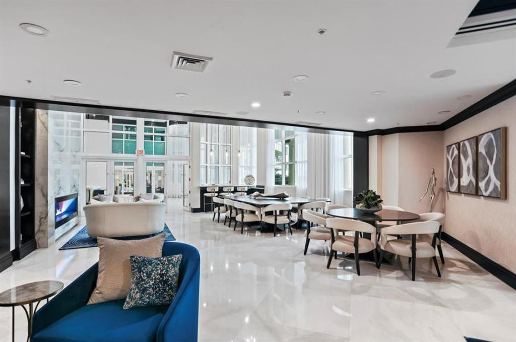 OCEAN GRANDE BEACH & MARI - Residential