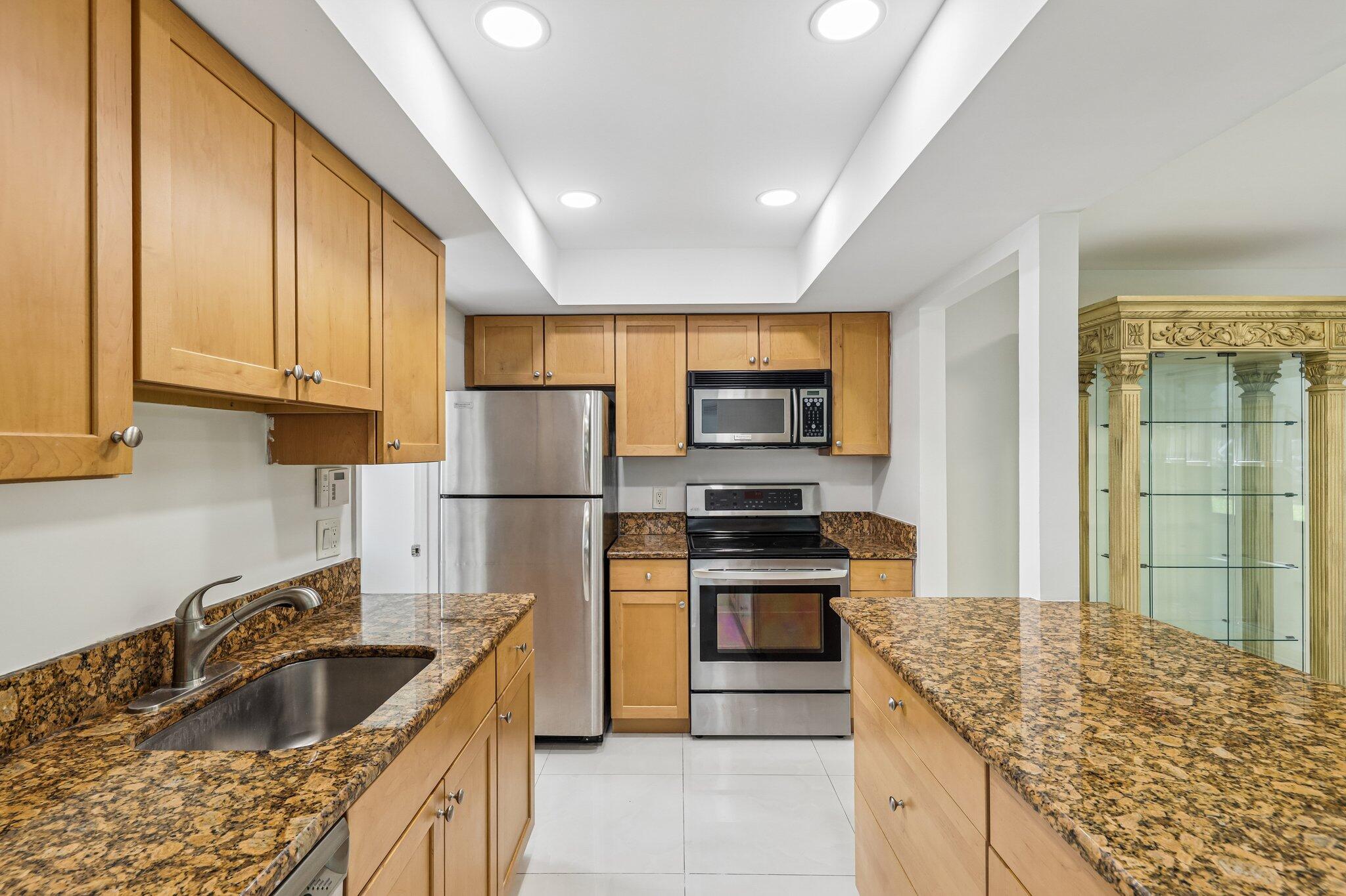 SUNFLOWER CONDO - Residential Lease