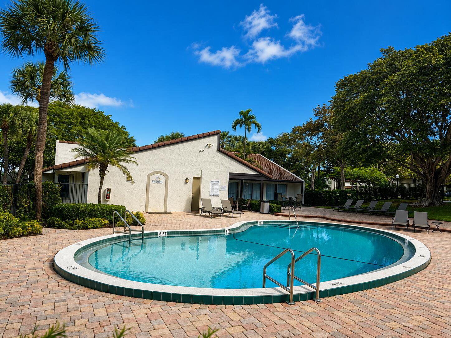 SUNFLOWER CONDO - Residential Lease