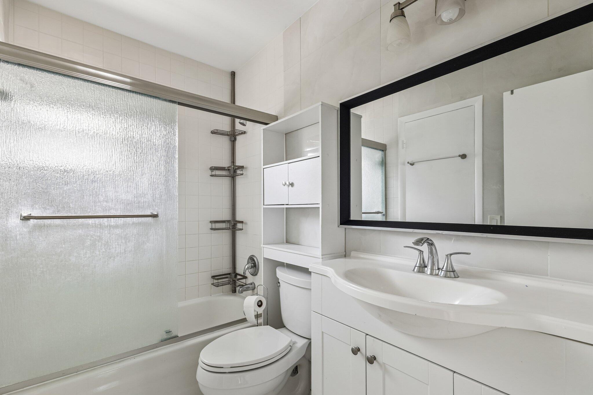 SUNFLOWER CONDO - Residential Lease