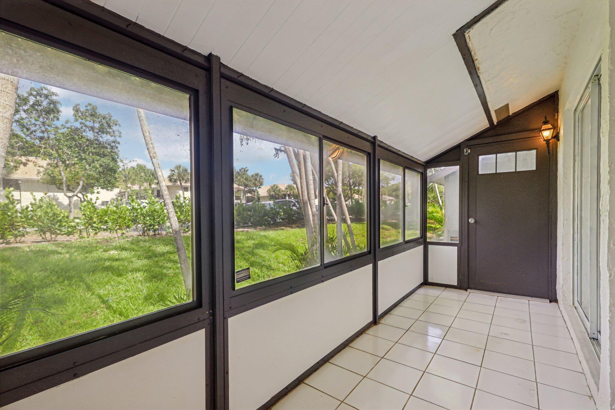 SUNFLOWER CONDO - Residential Lease