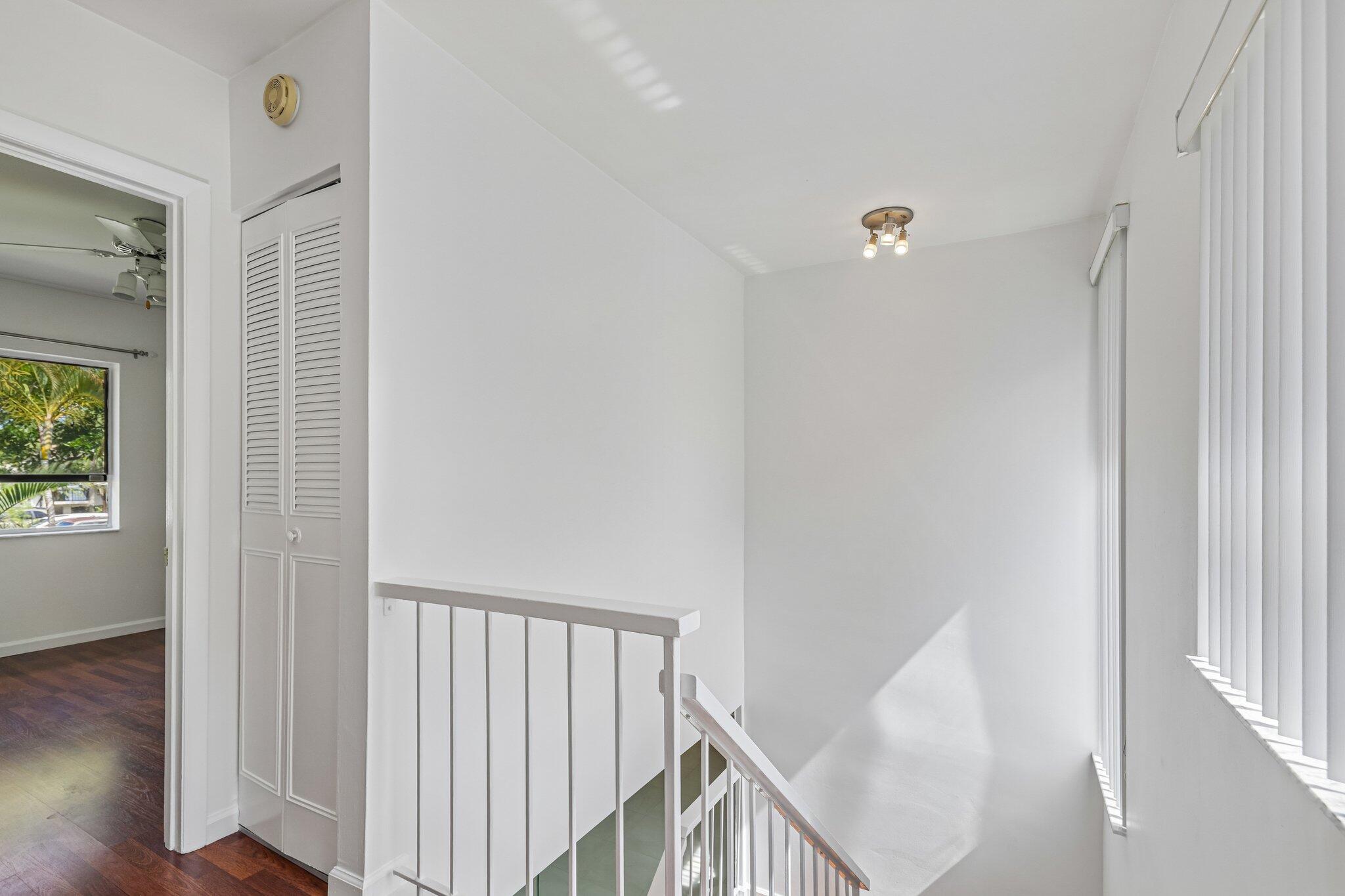 SUNFLOWER CONDO - Residential Lease