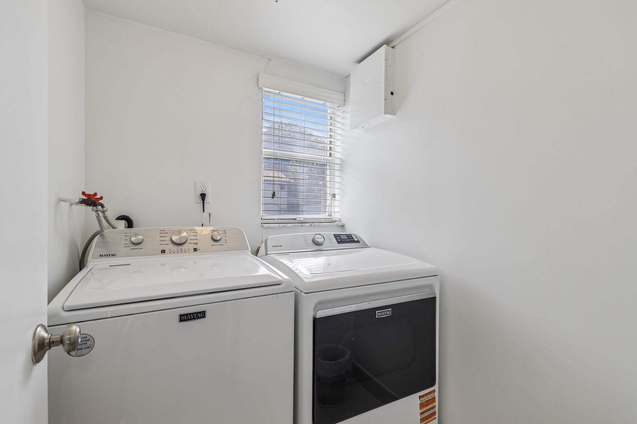SUNFLOWER CONDO - Residential Lease