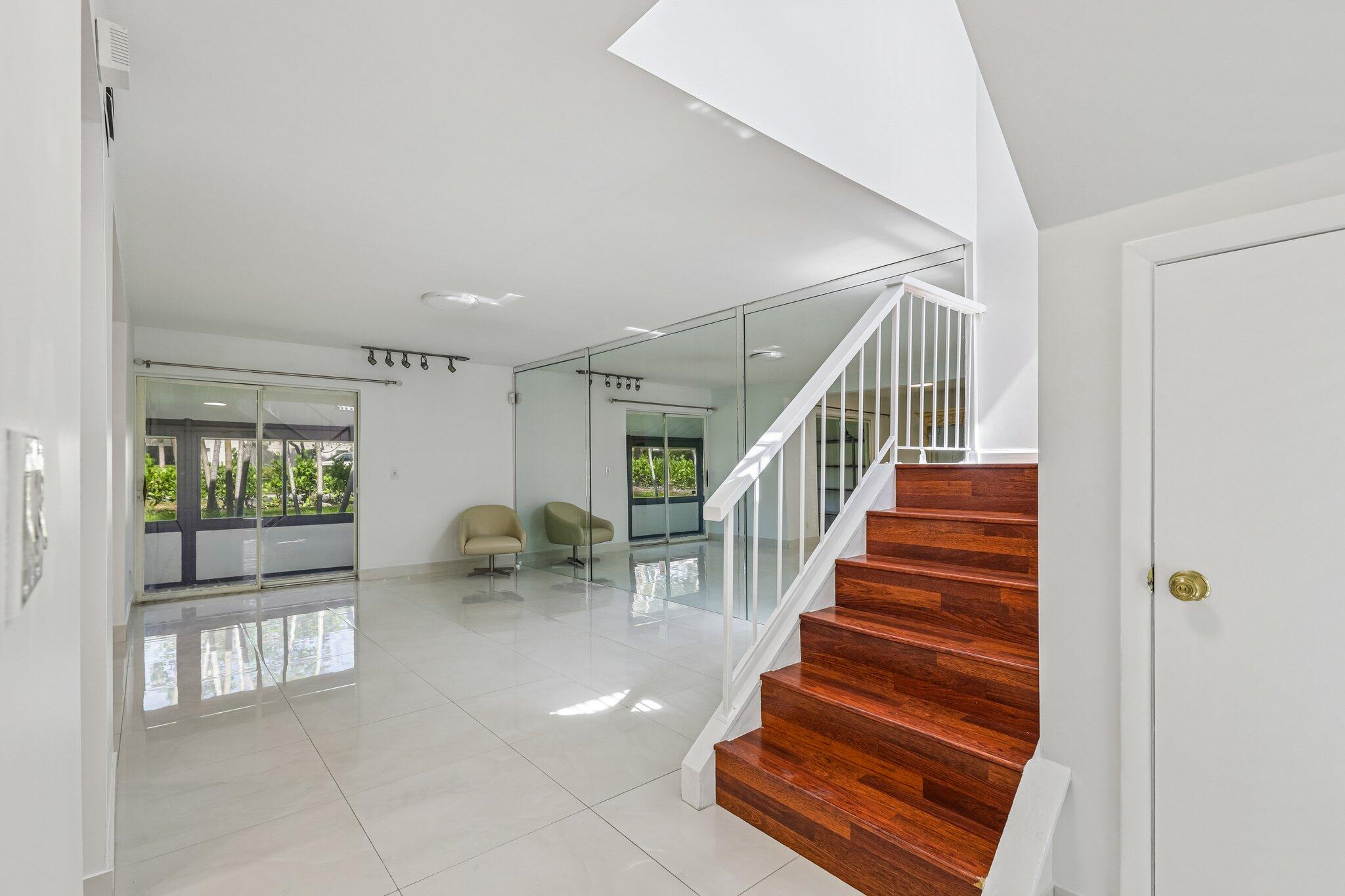 SUNFLOWER CONDO - Residential Lease