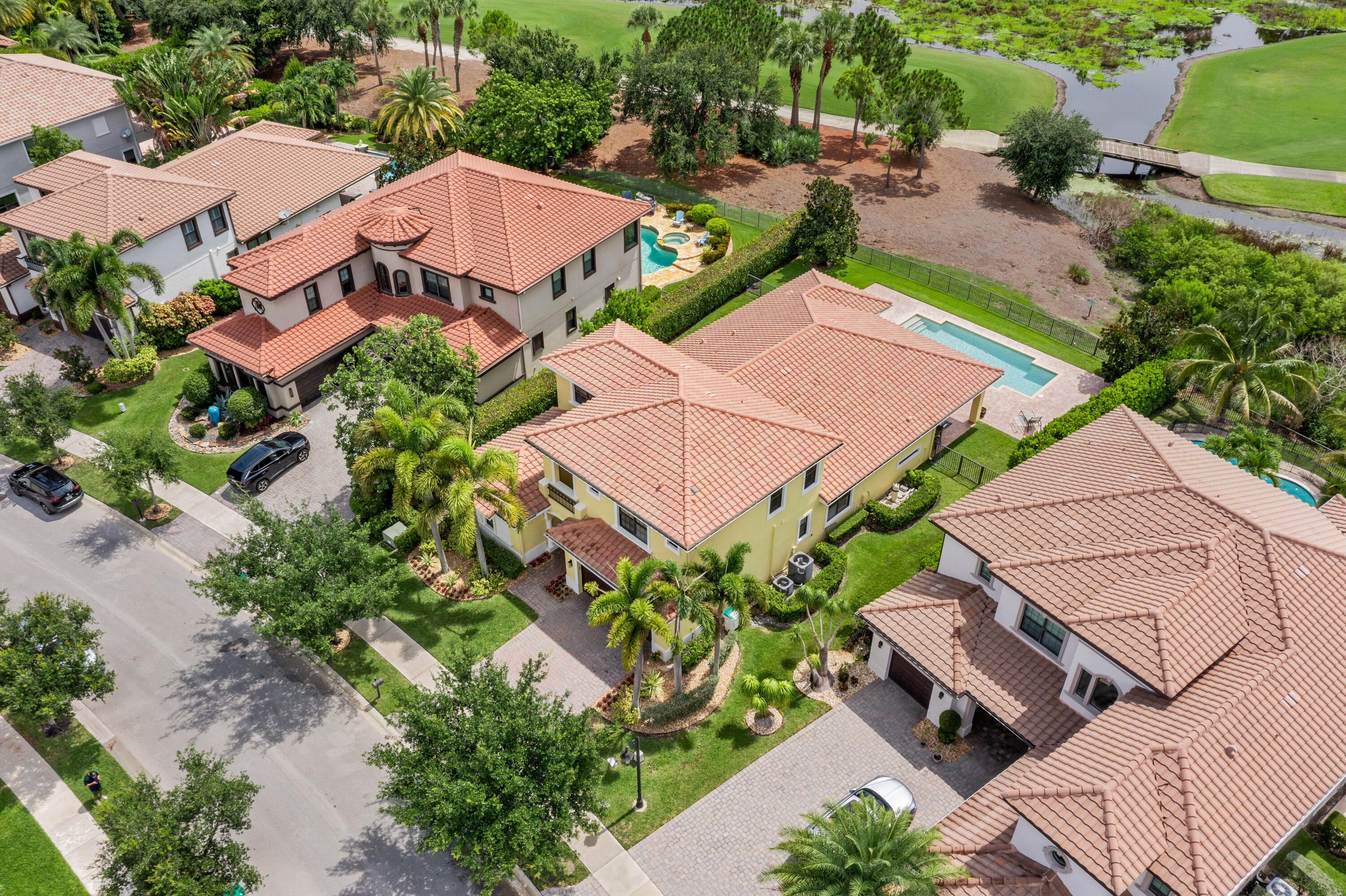 PARKLAND GOLF AND COUNTRY CLUB - Residential