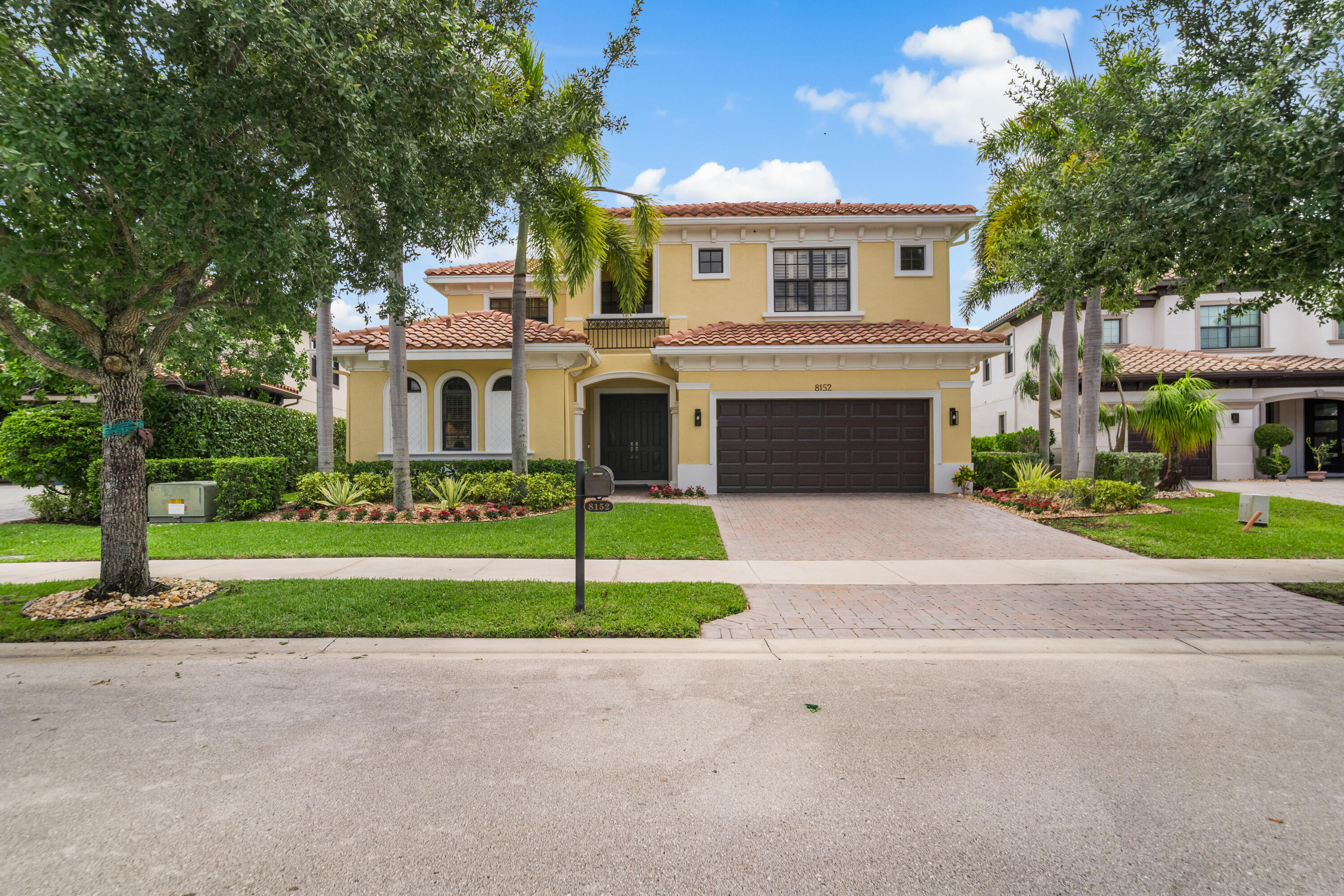 PARKLAND GOLF AND COUNTRY CLUB - Residential