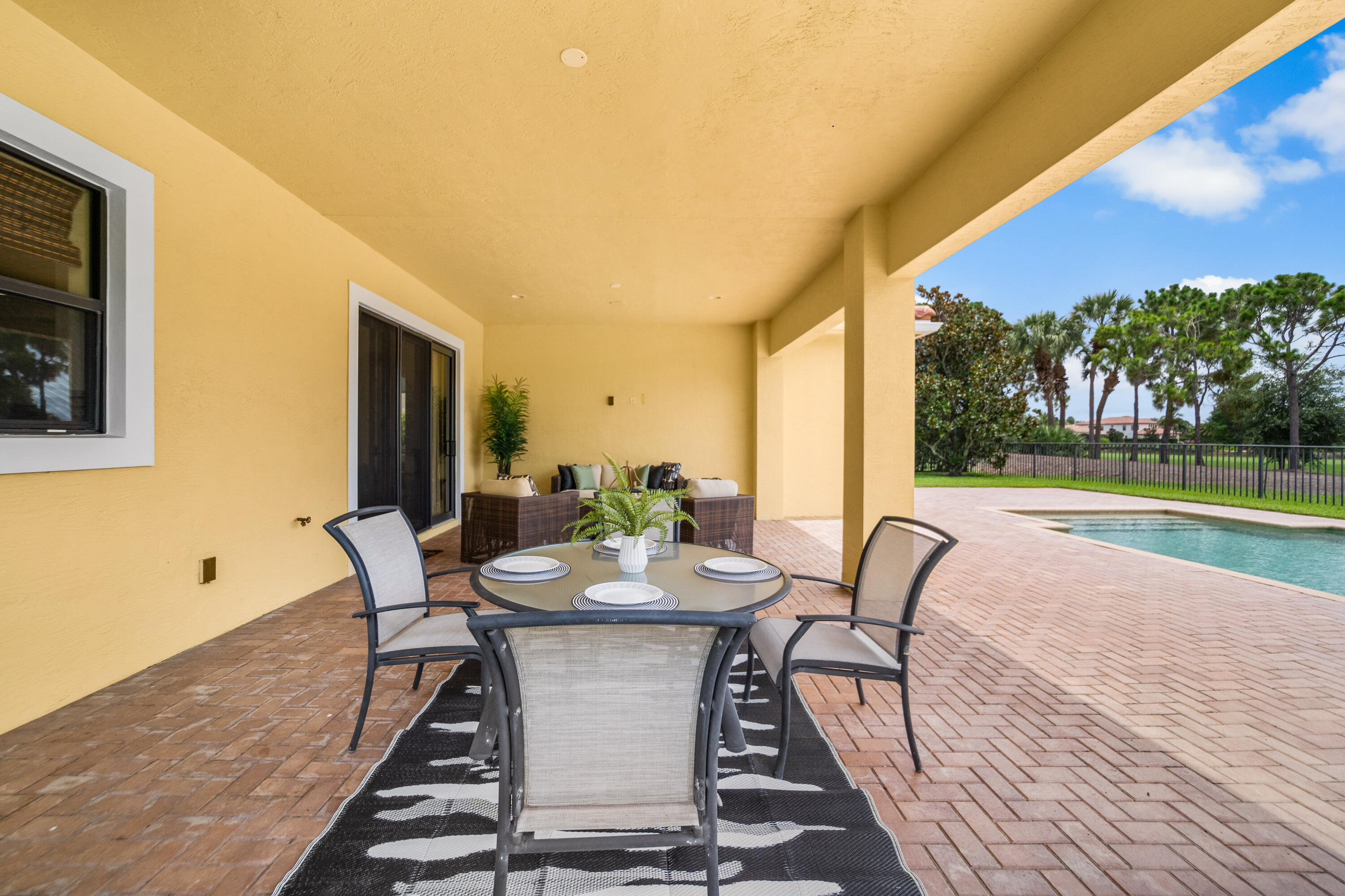 PARKLAND GOLF AND COUNTRY CLUB - Residential