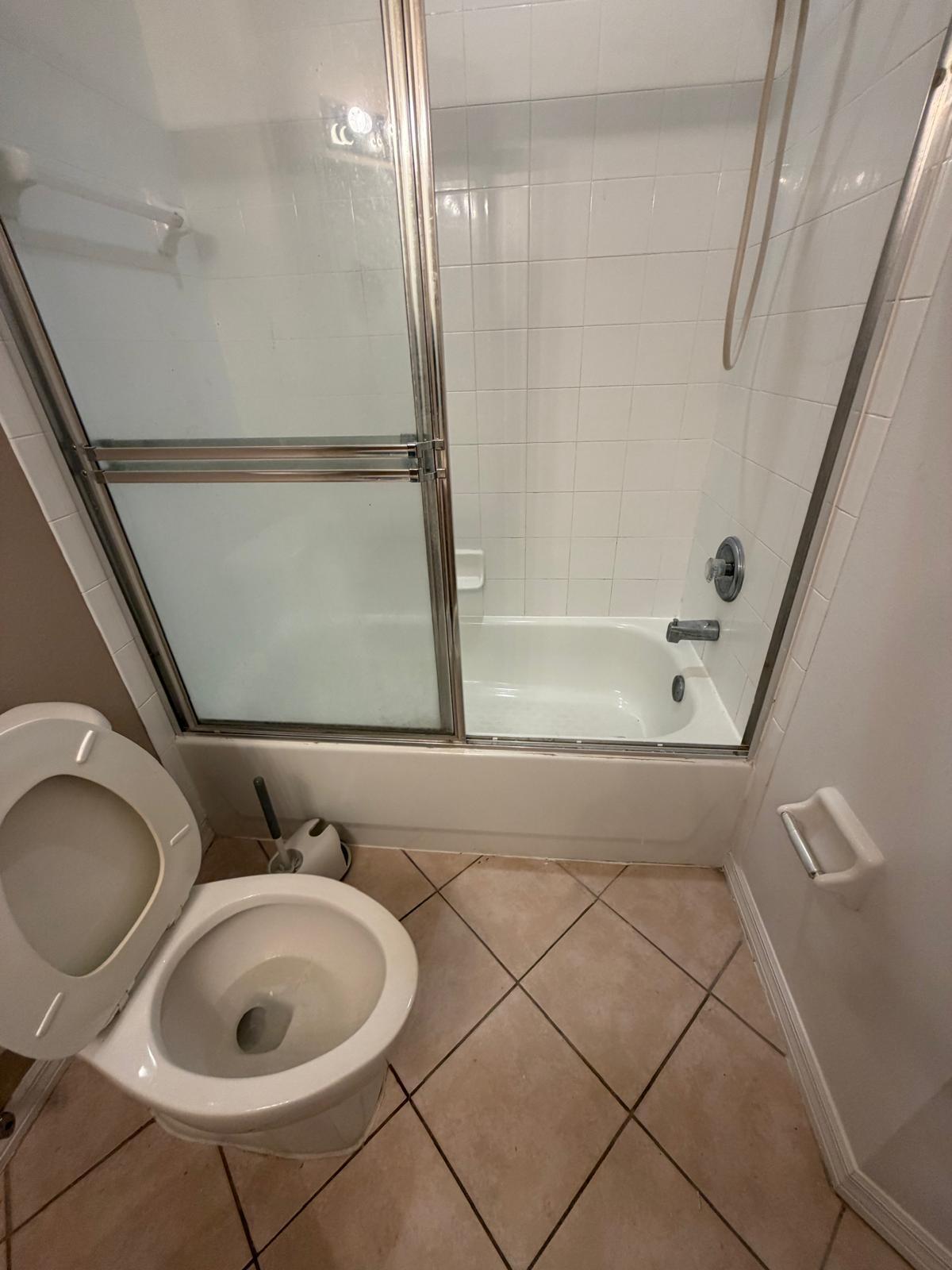 GOLF VILLAS II CONDOMINIUM - Residential Lease