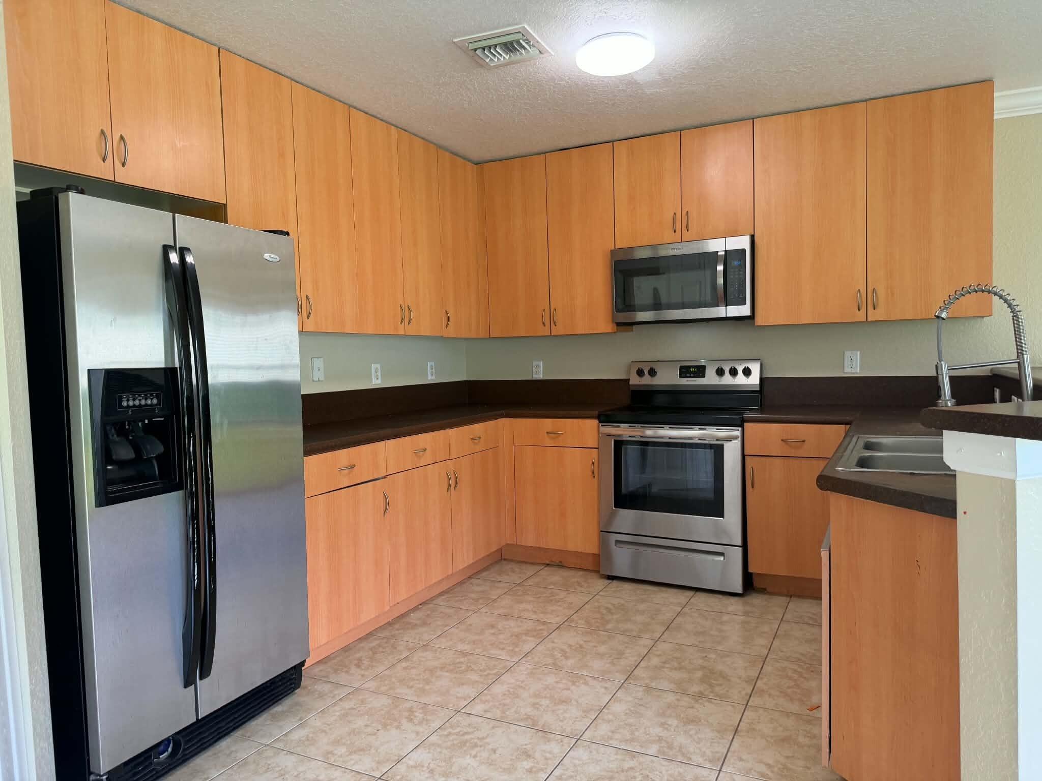 WATERWAYS TAHERI PUD - Residential Lease