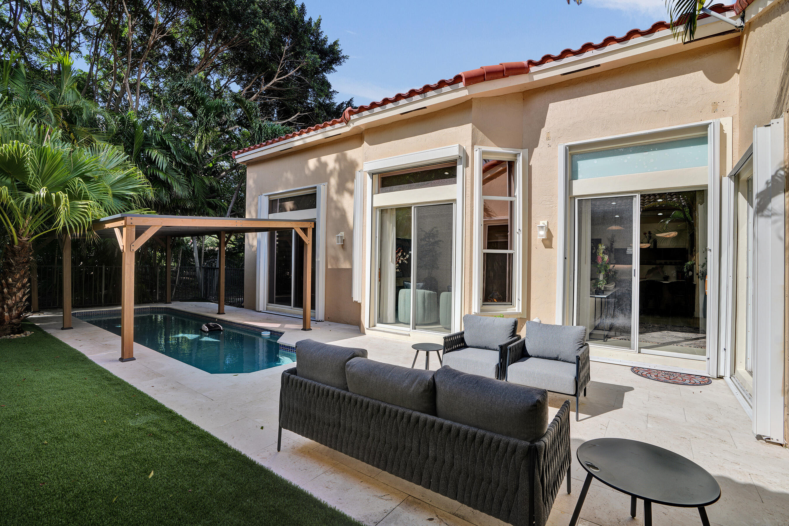 HERON BAY SOUTH - Residential