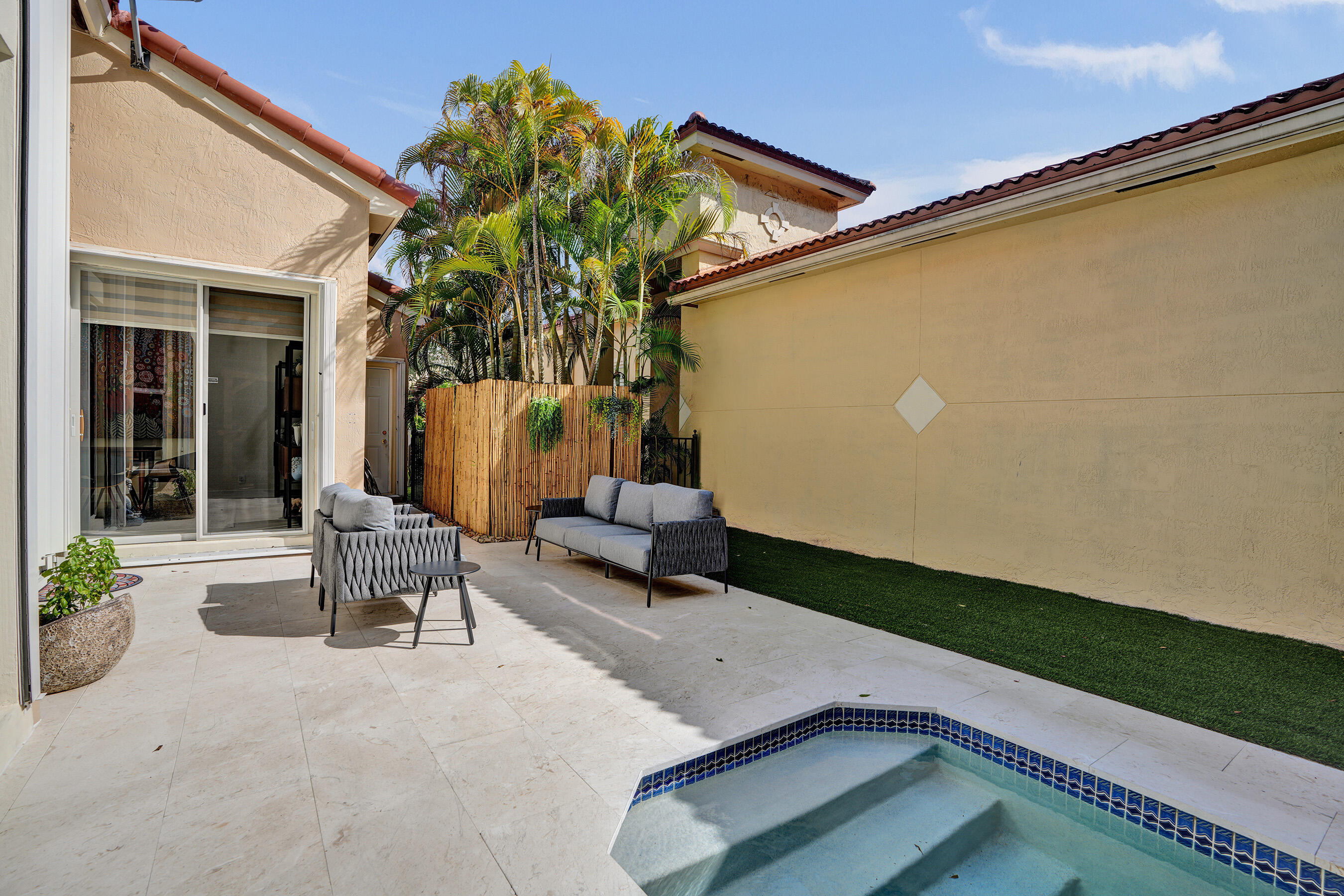 HERON BAY SOUTH - Residential