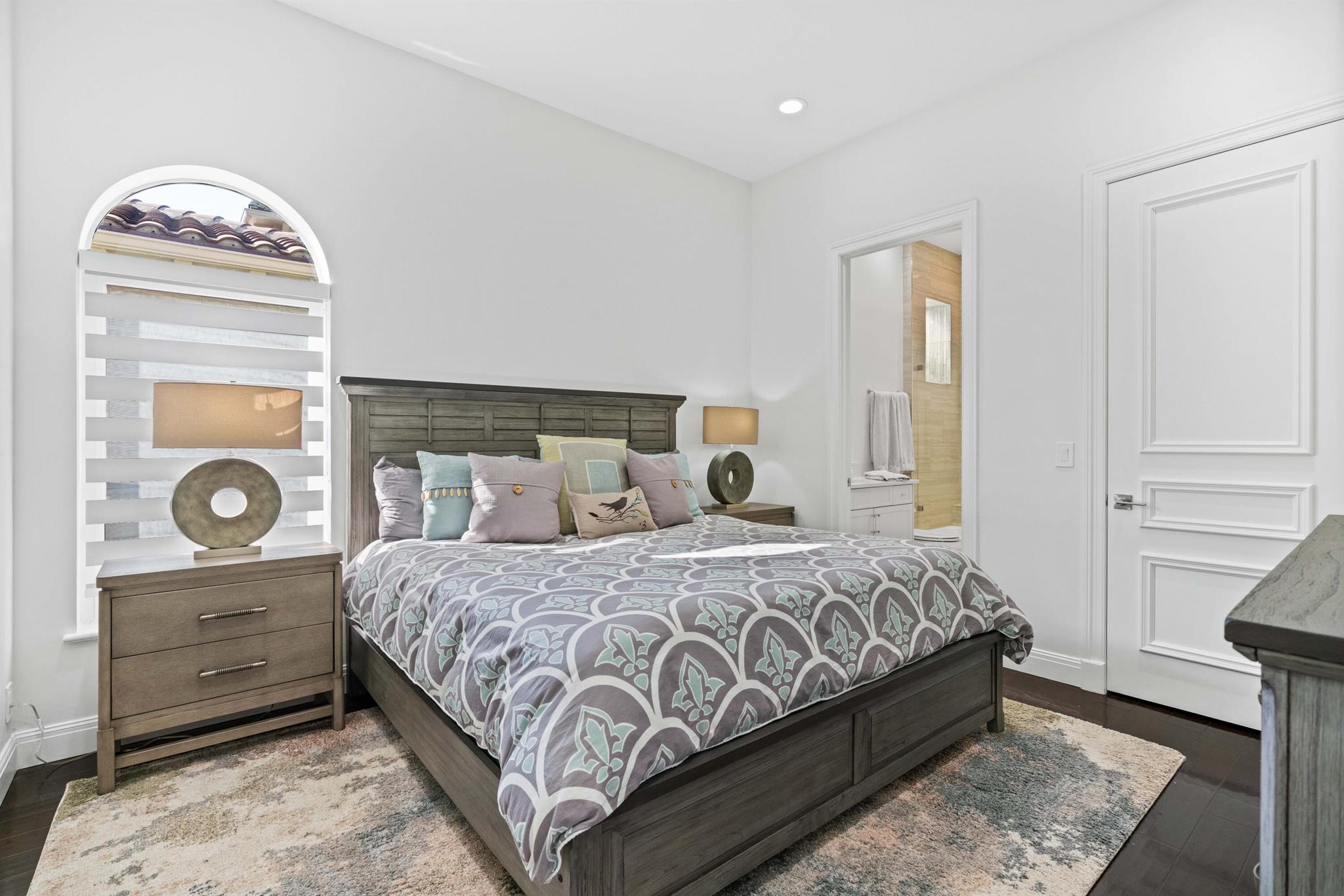 OLD PALM 2 - Residential