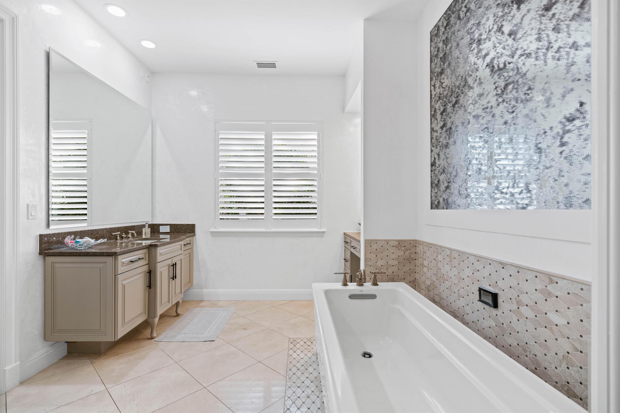 OLD PALM 2 - Residential