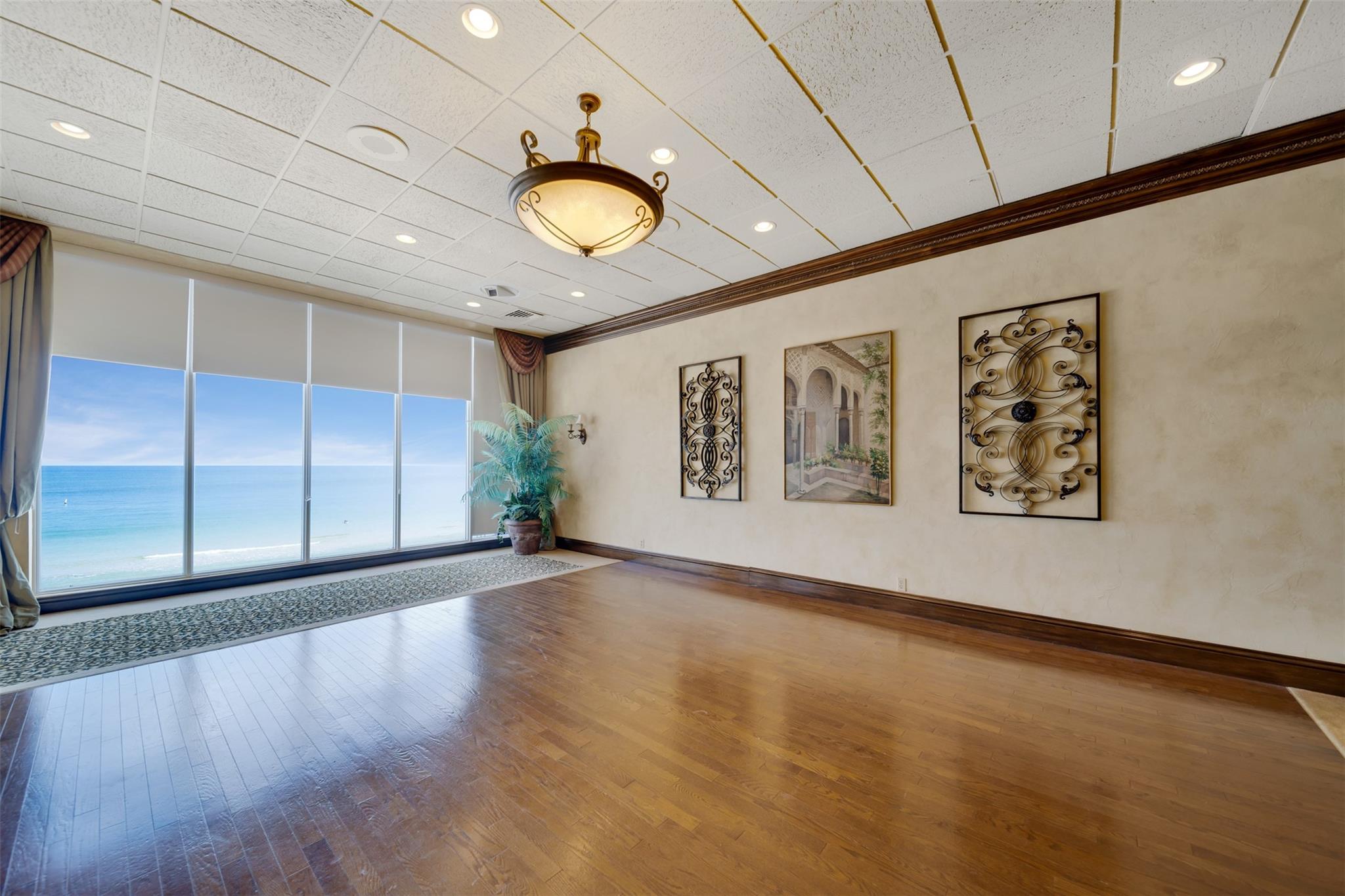Plaza South - Residential