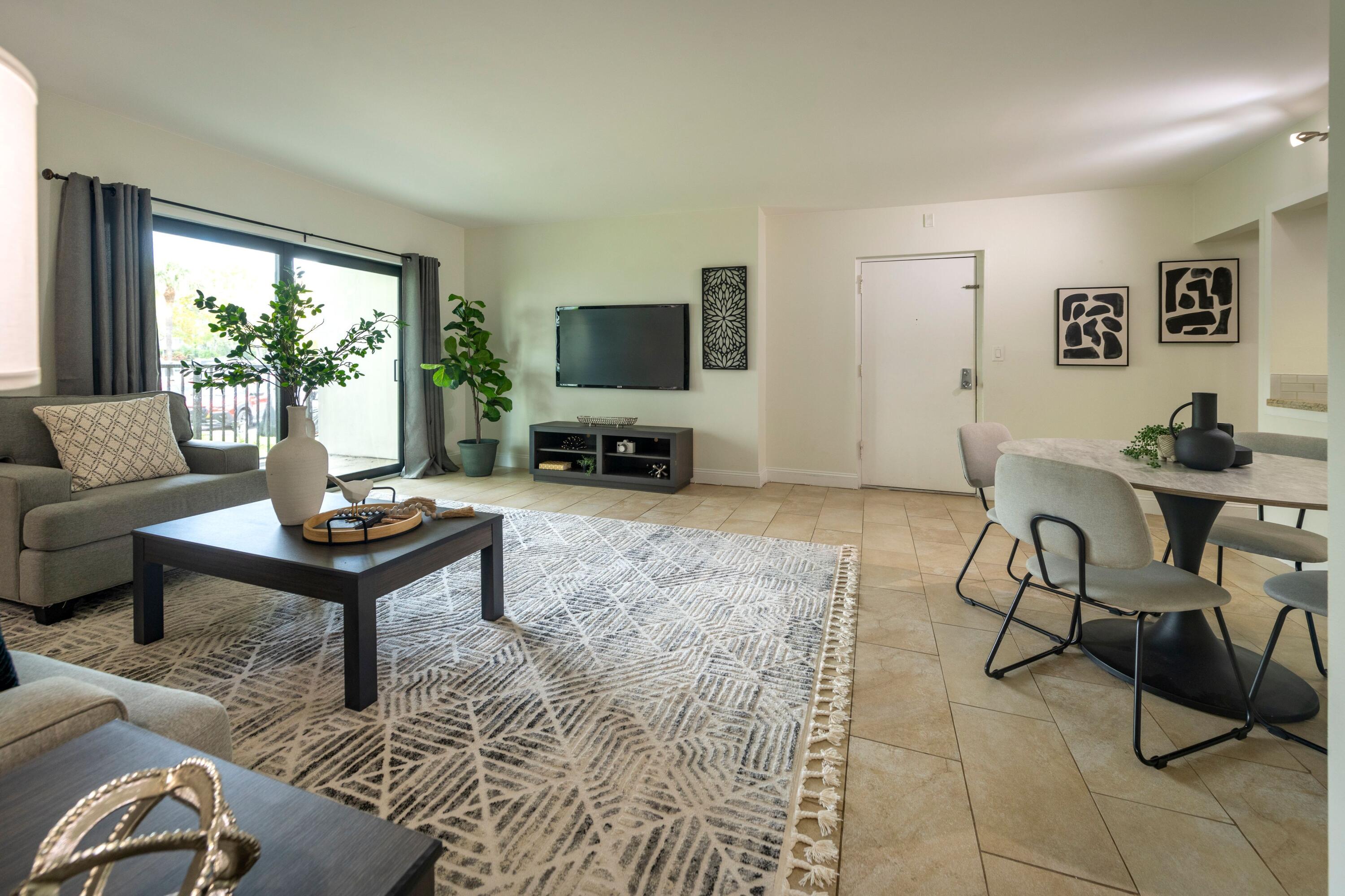 RIVER REACH CONDOMINIUM I - Residential