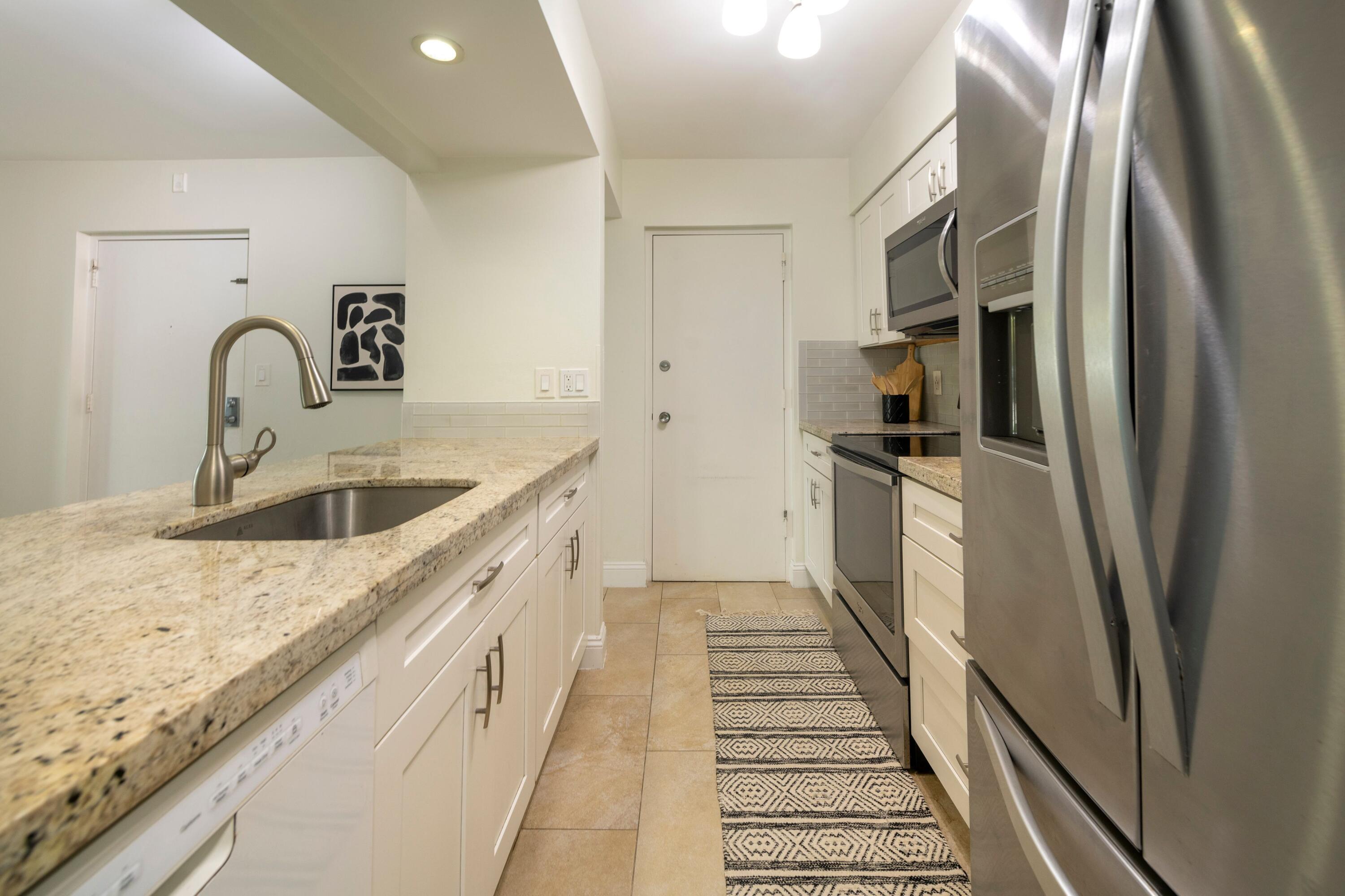 RIVER REACH CONDOMINIUM I - Residential
