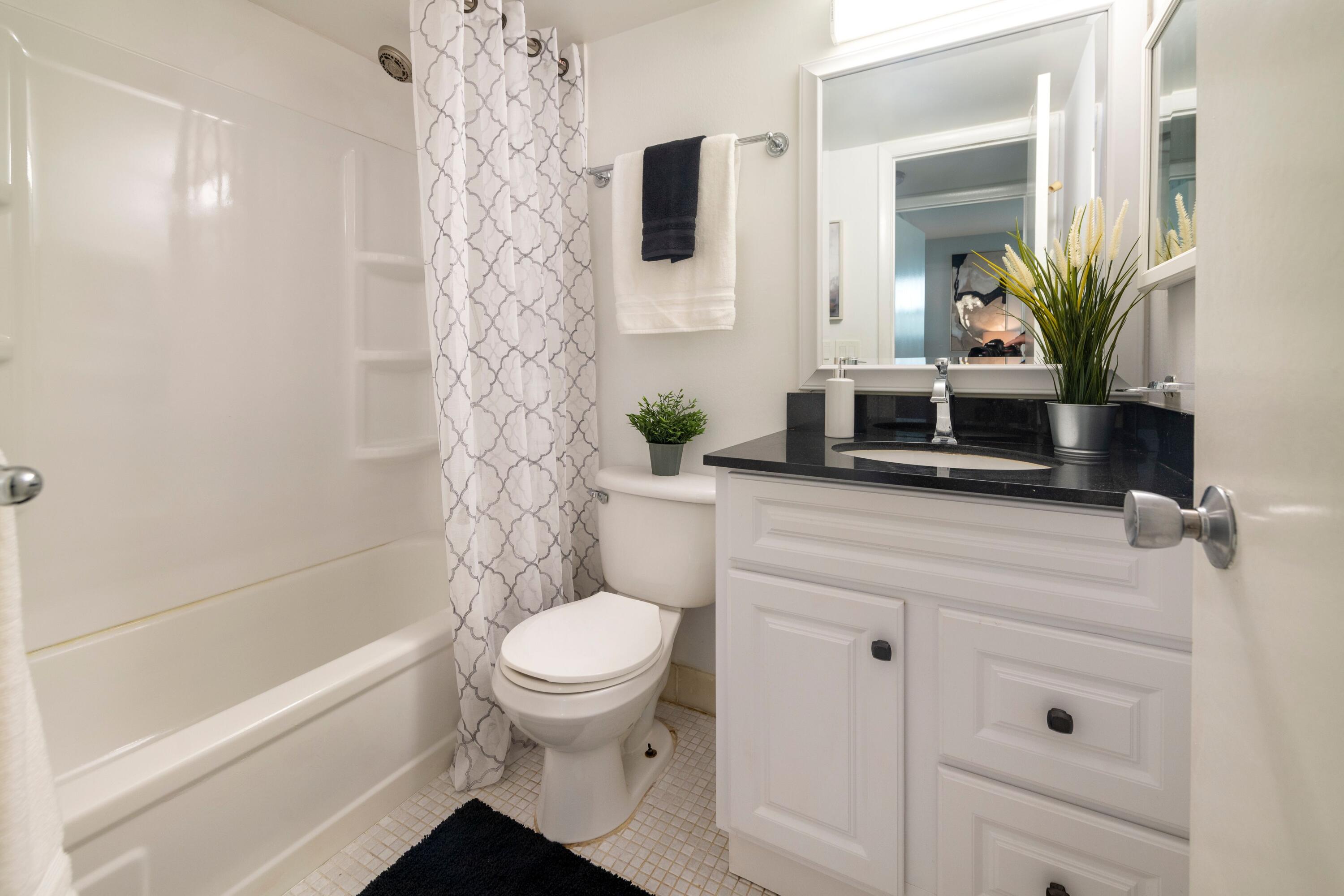 RIVER REACH CONDOMINIUM I - Residential