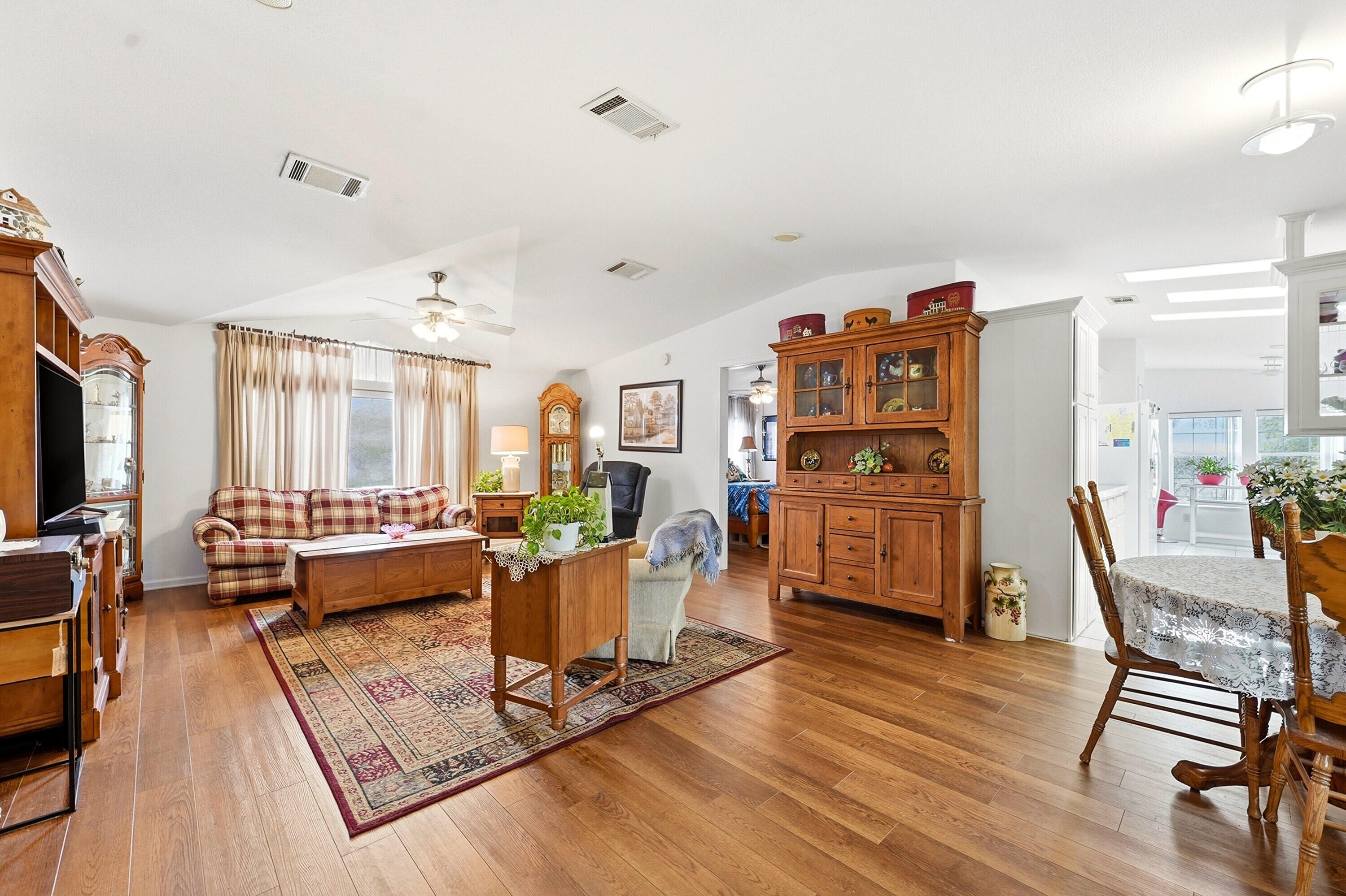 RIDGEWAY - Residential