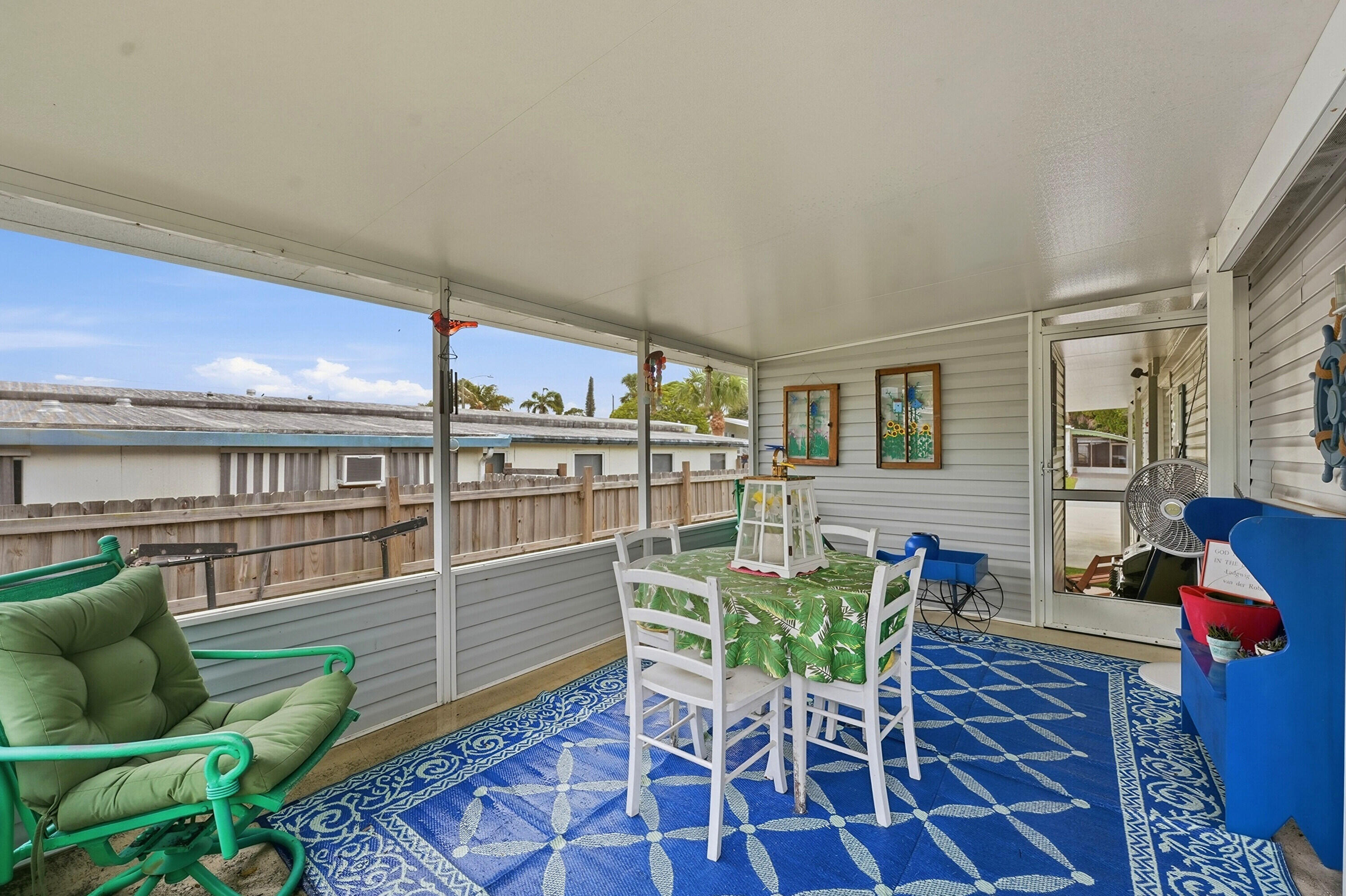 RIDGEWAY - Residential