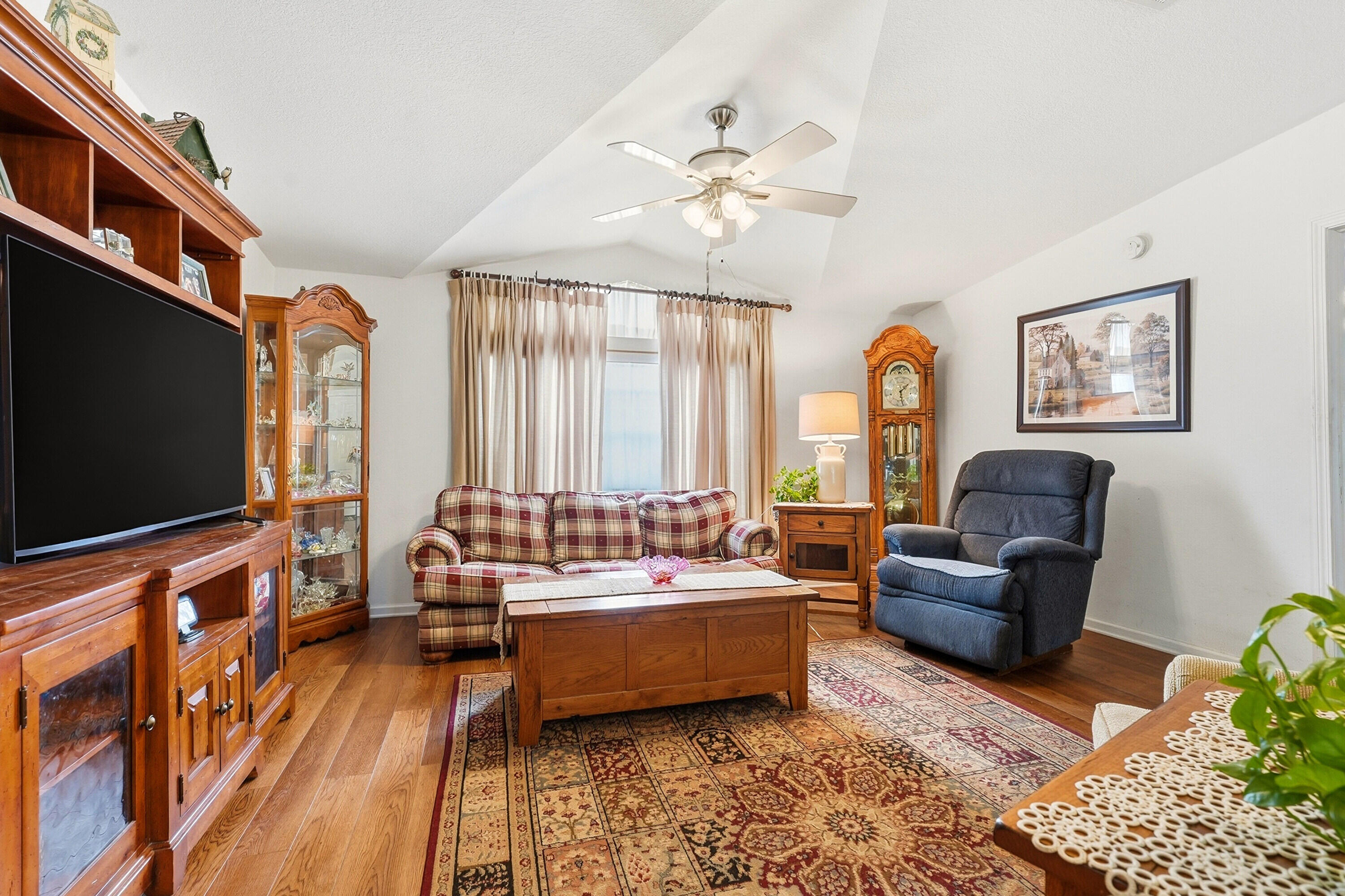 RIDGEWAY - Residential