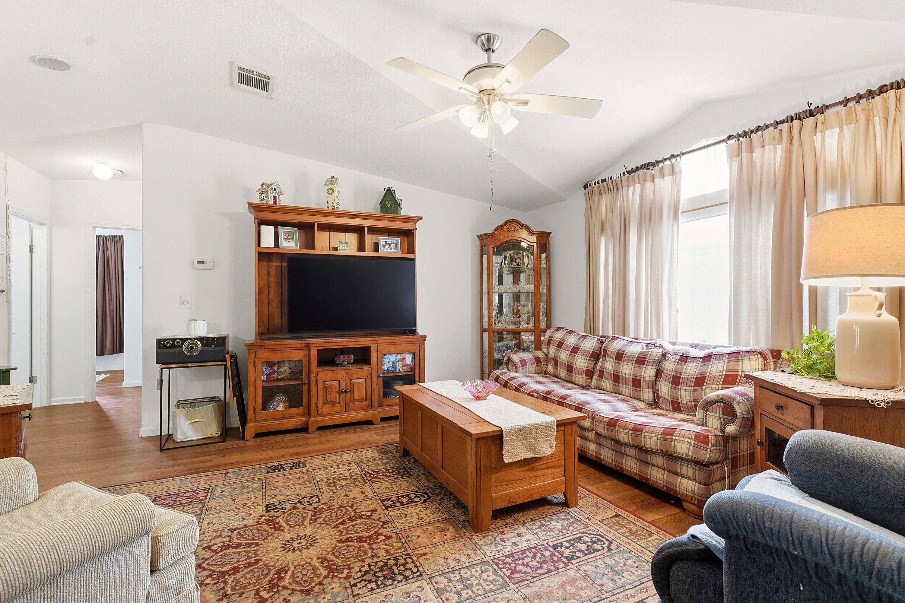 RIDGEWAY - Residential