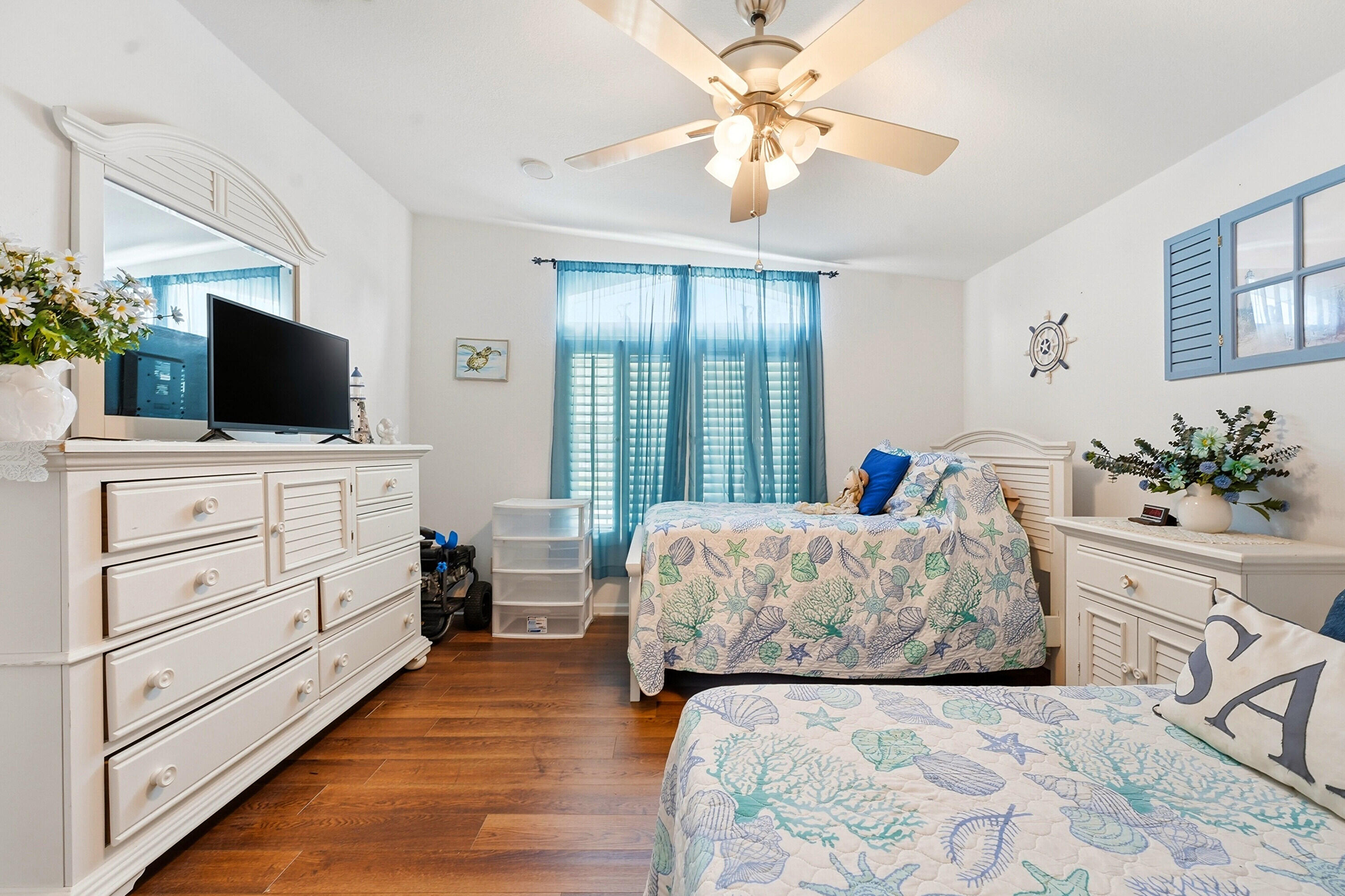 RIDGEWAY - Residential