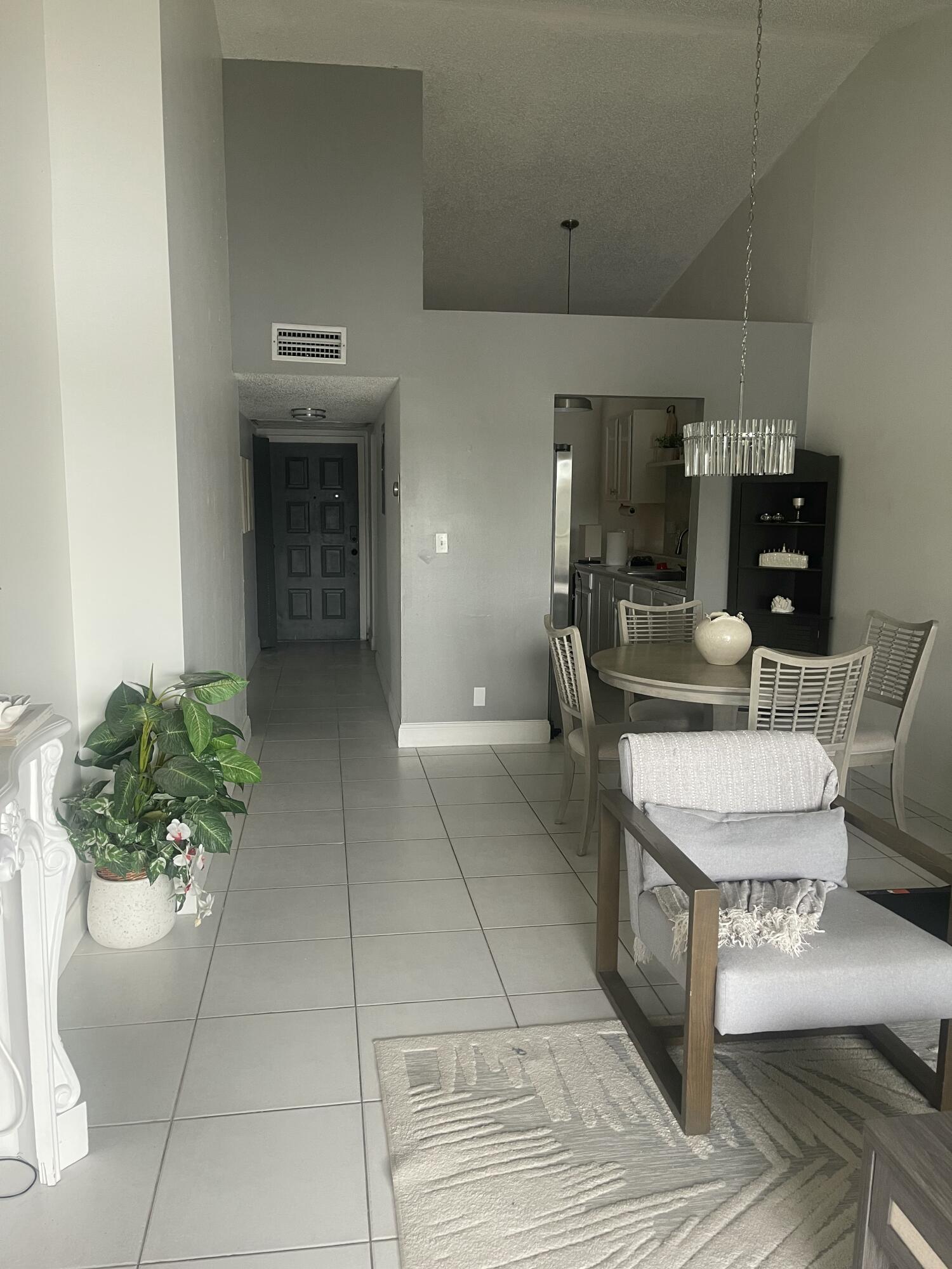 WELLEBY SHORES CONDOMINIUM 6 - Residential