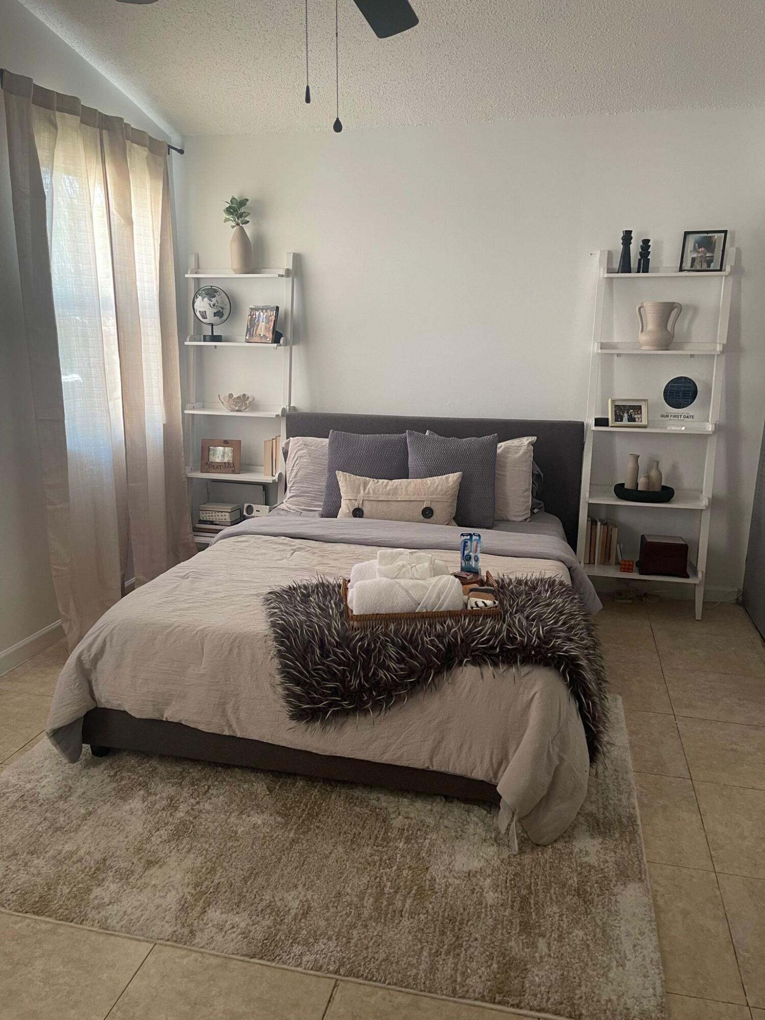 WELLEBY SHORES CONDOMINIUM 6 - Residential